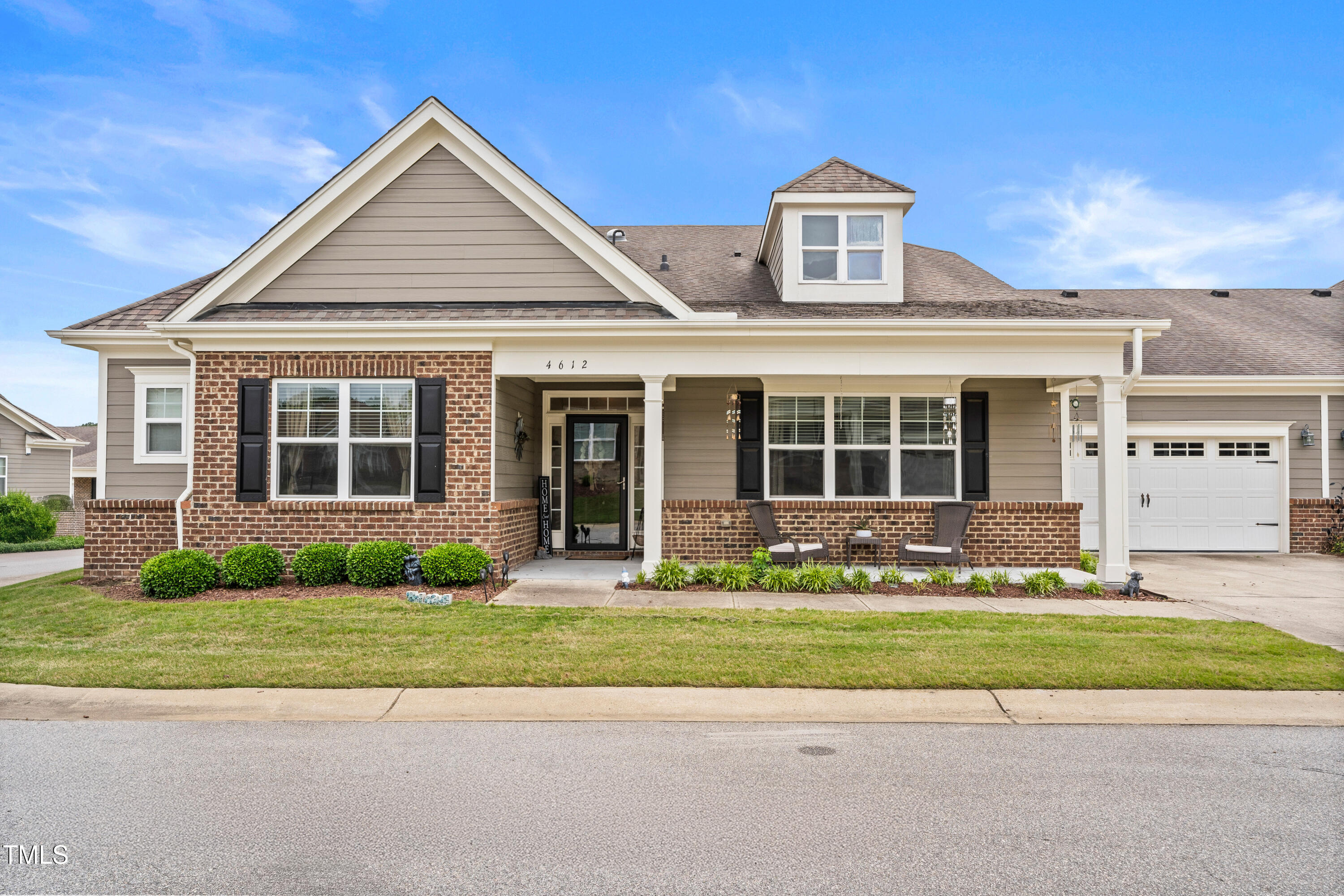 4612 Hanging Fern Lane