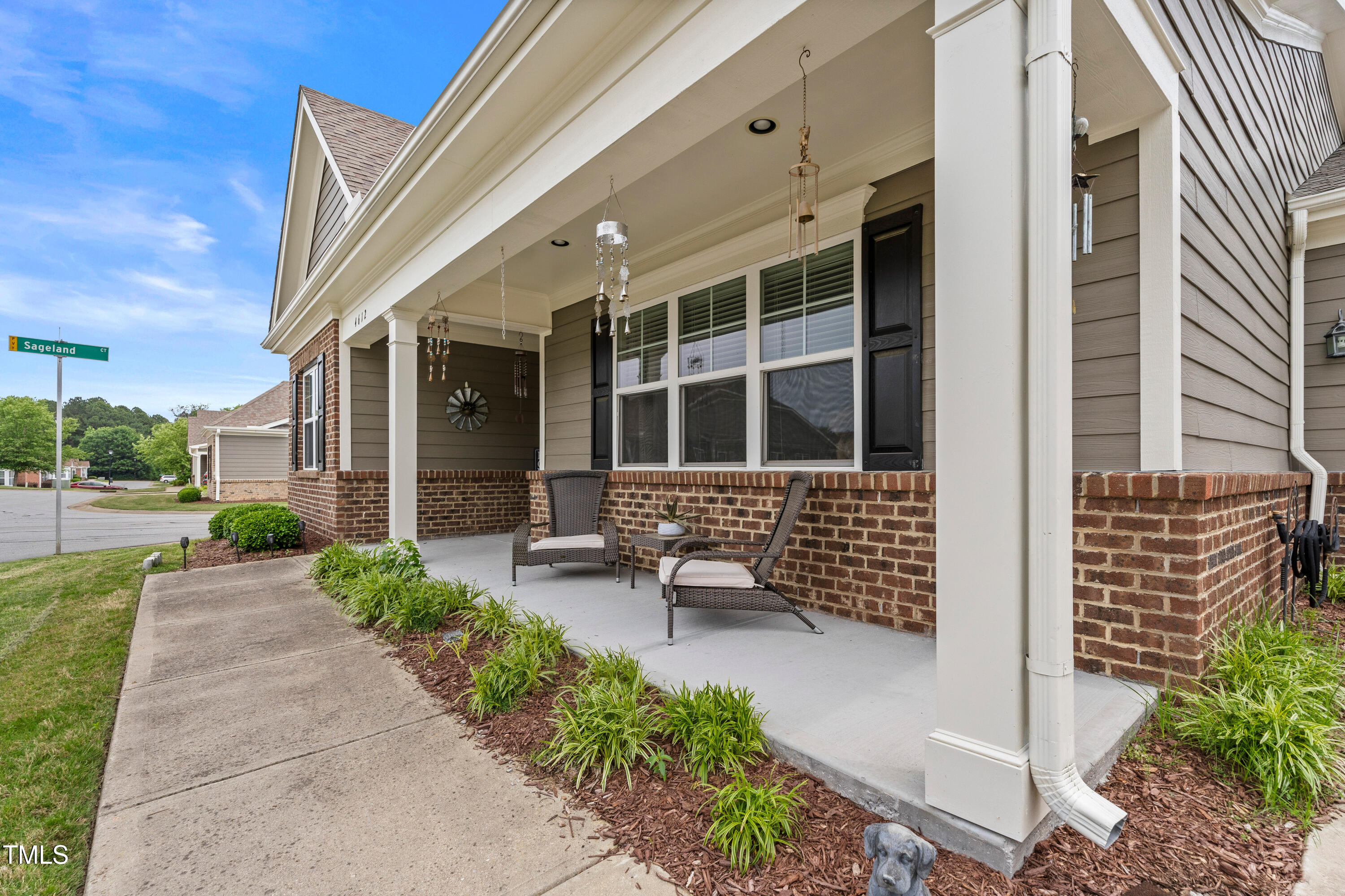 4612 Hanging Fern Lane