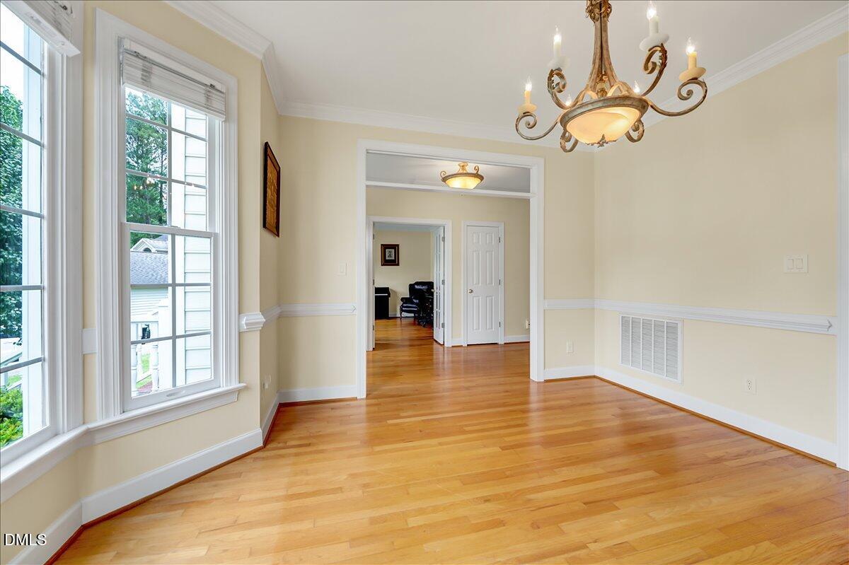 10 Bland Spring Place