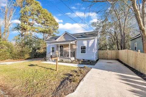 A home in Dunn