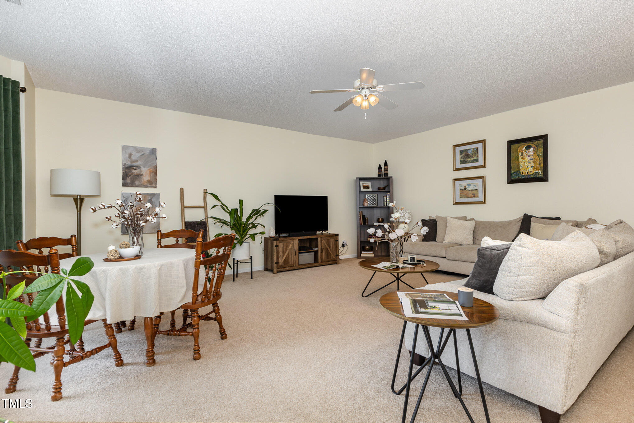 215 Pointe Crest Court