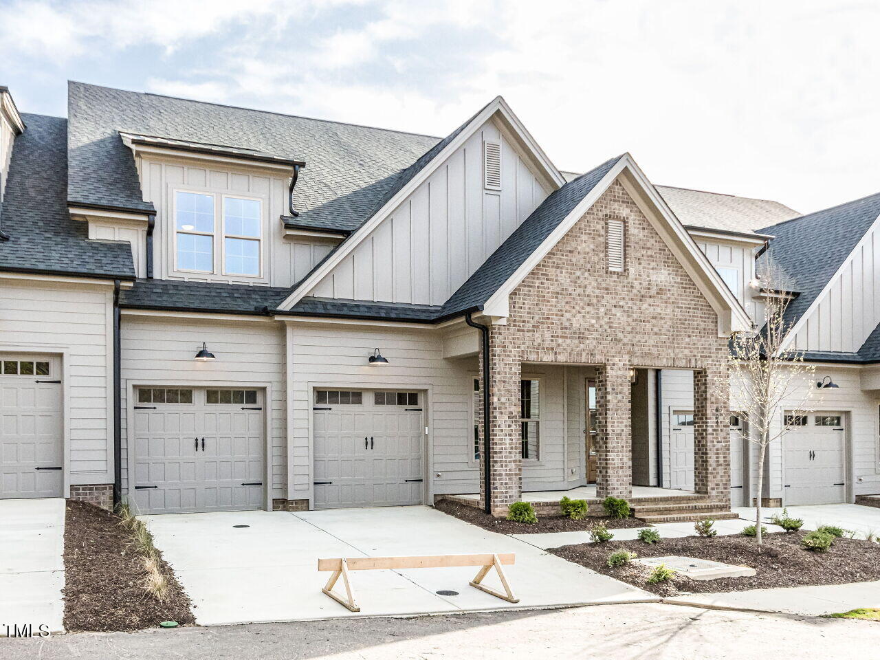 804 Ambercrest Place