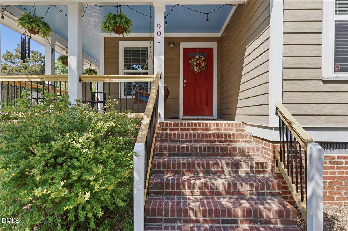 901 Dorothy Sanders Way