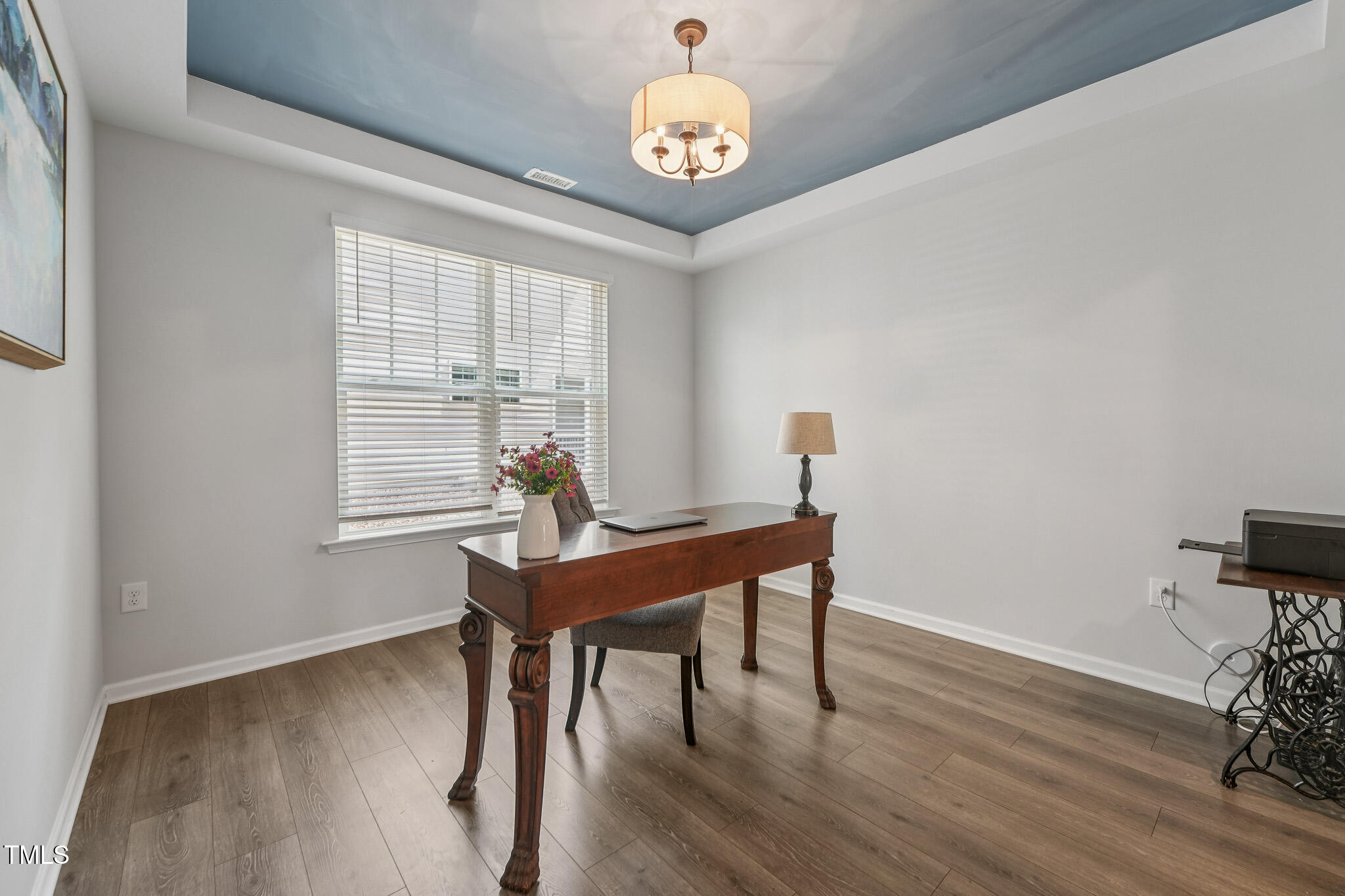 7117 Crested Iris Place