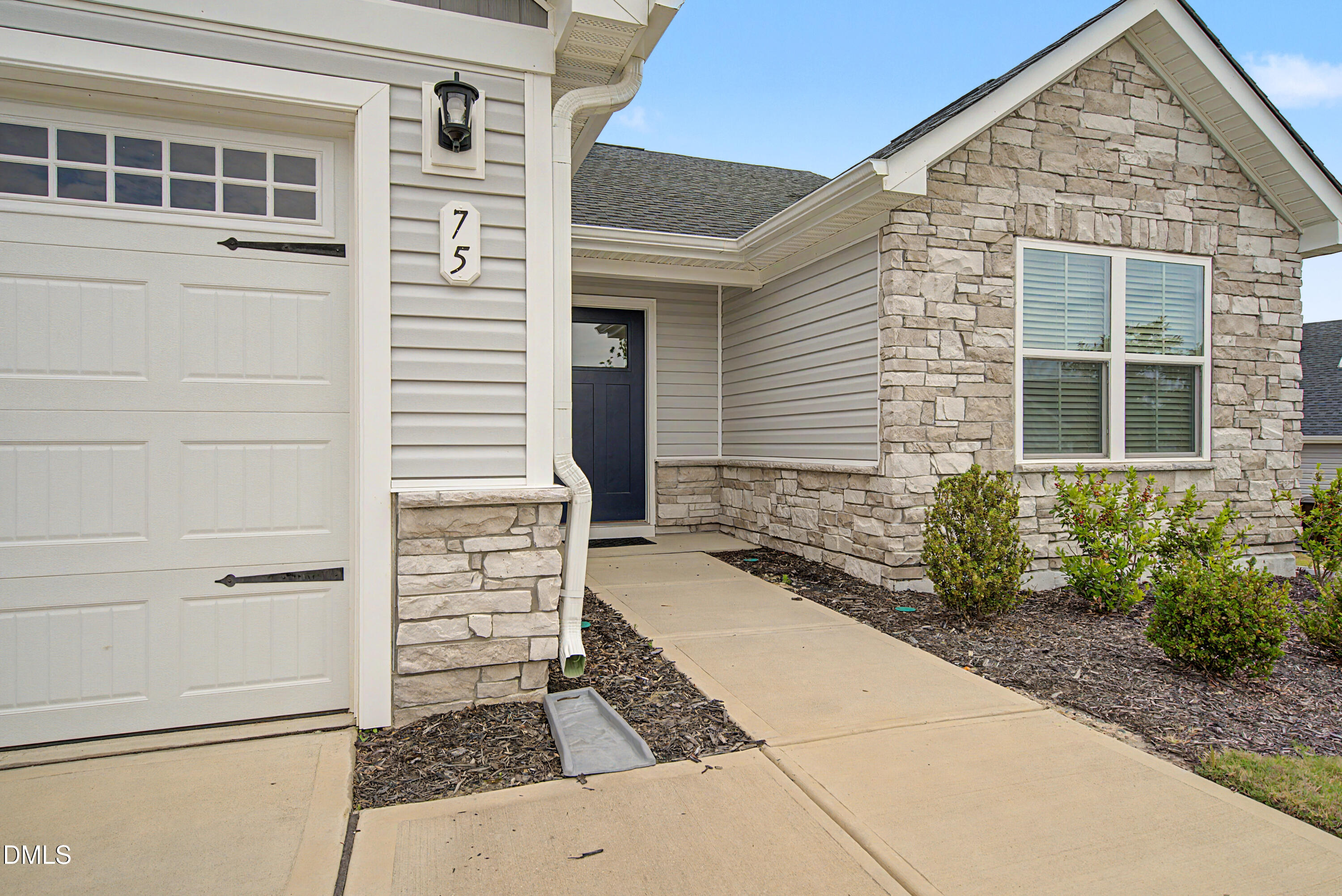 75 Clove Hitch Lane