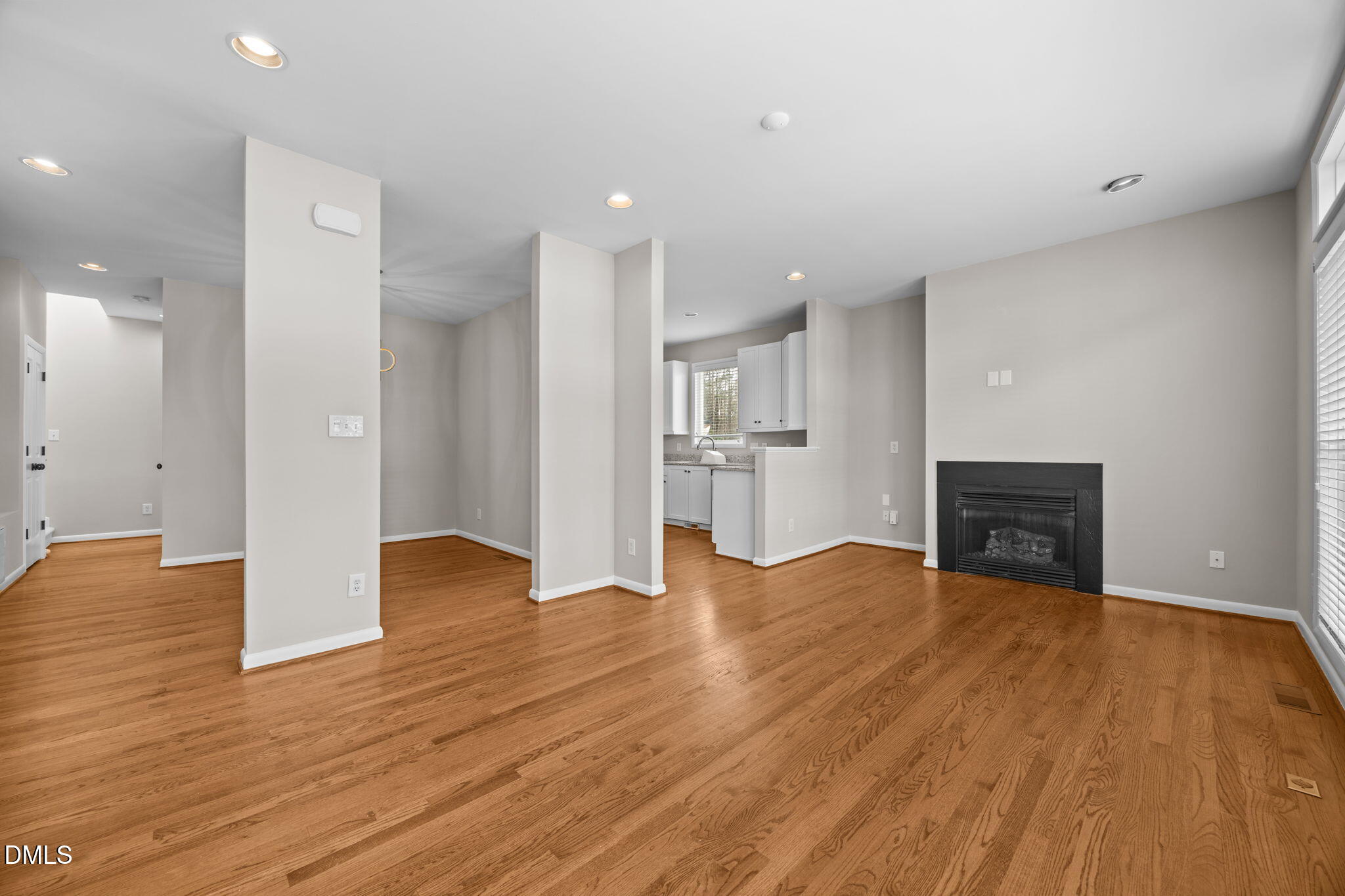 835 The Village Circle