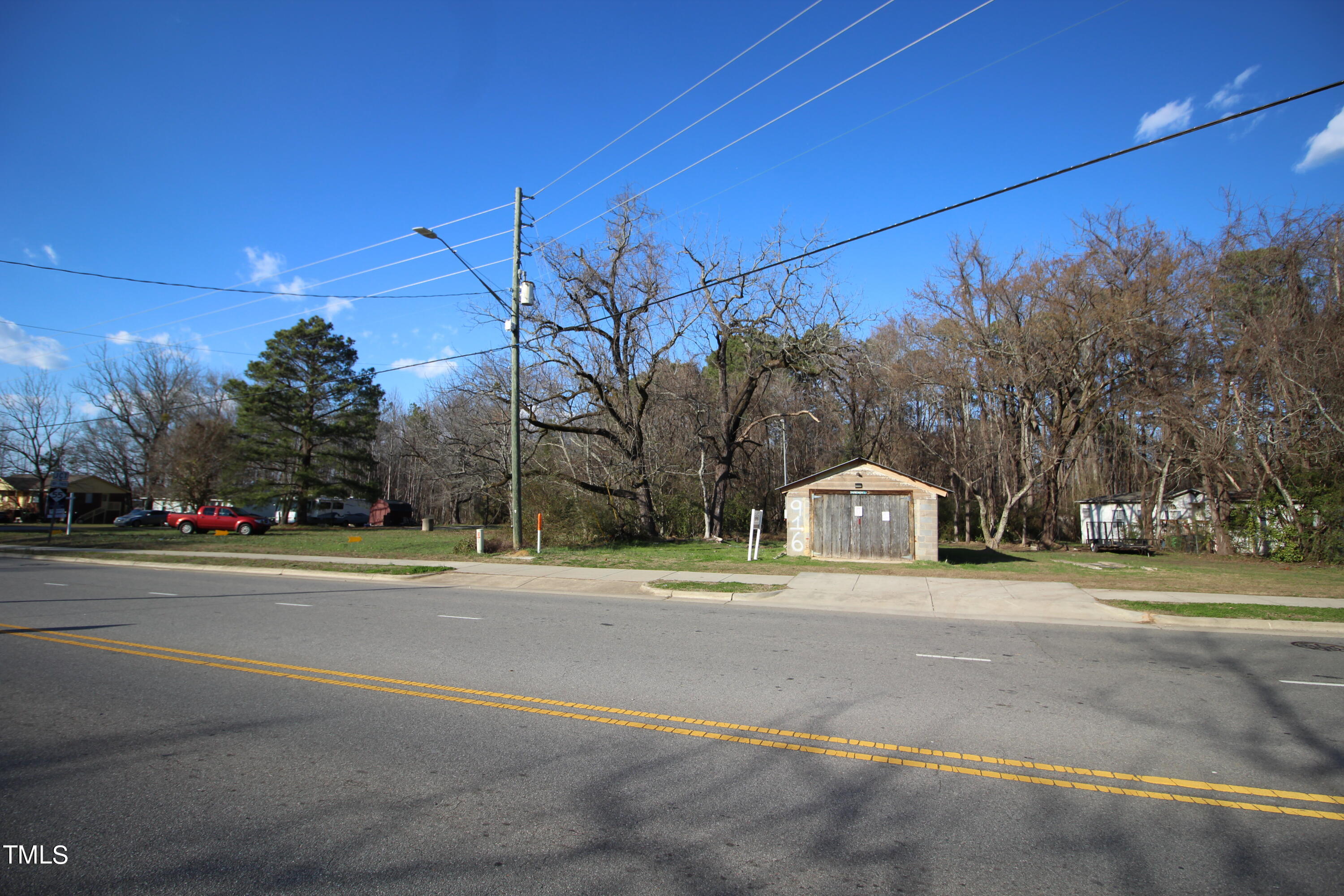 920 W Holly Springs Road