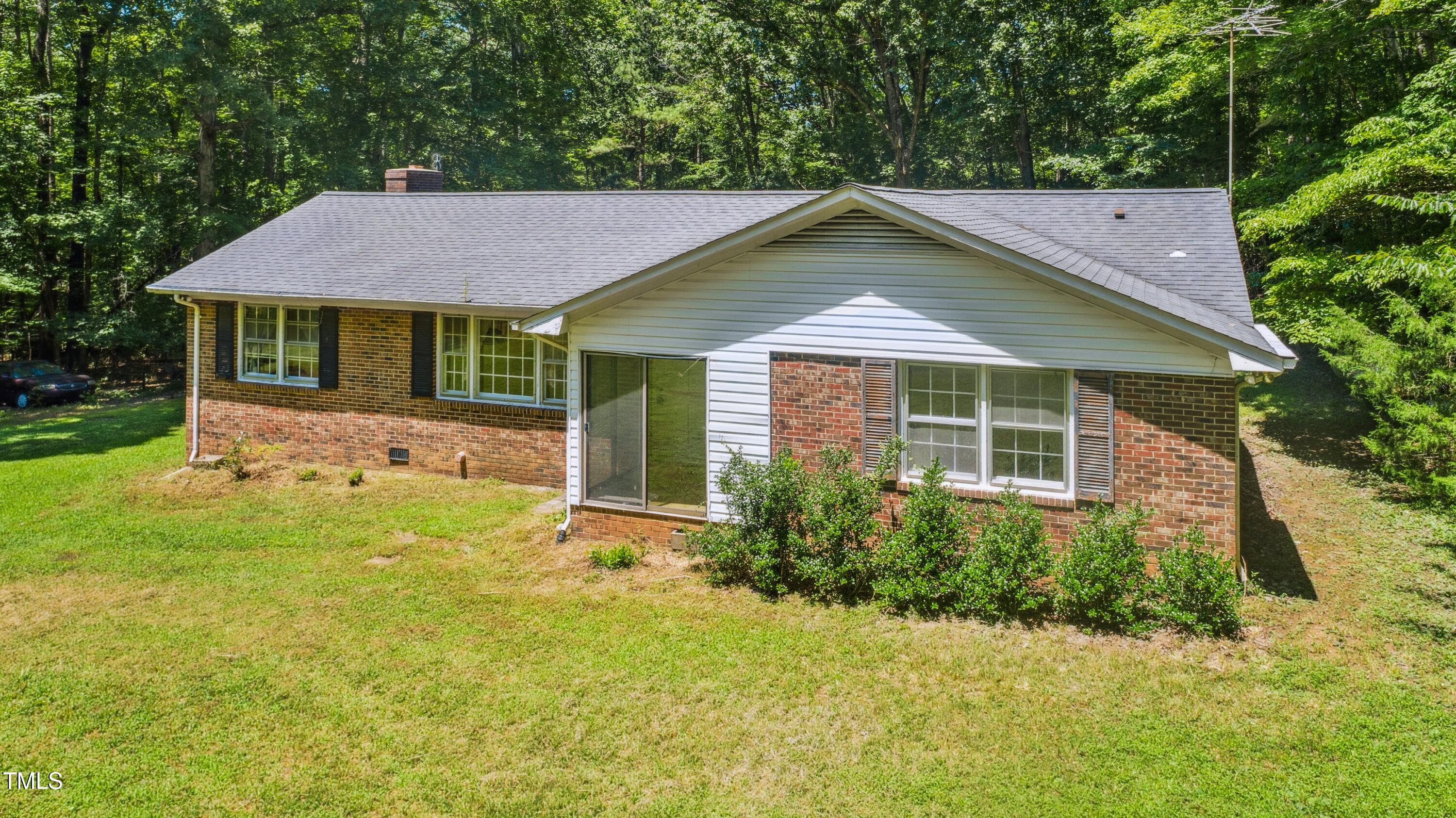 2409 Highland Farm Road