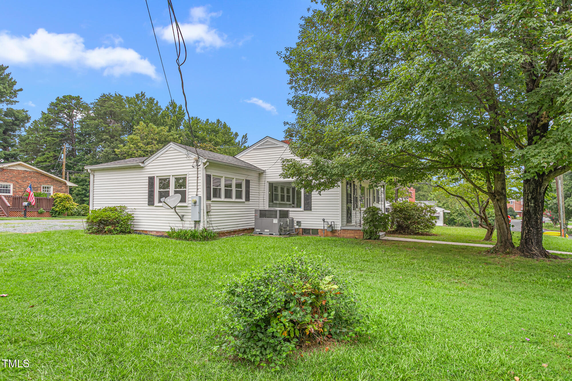 102 S Joyner Street
