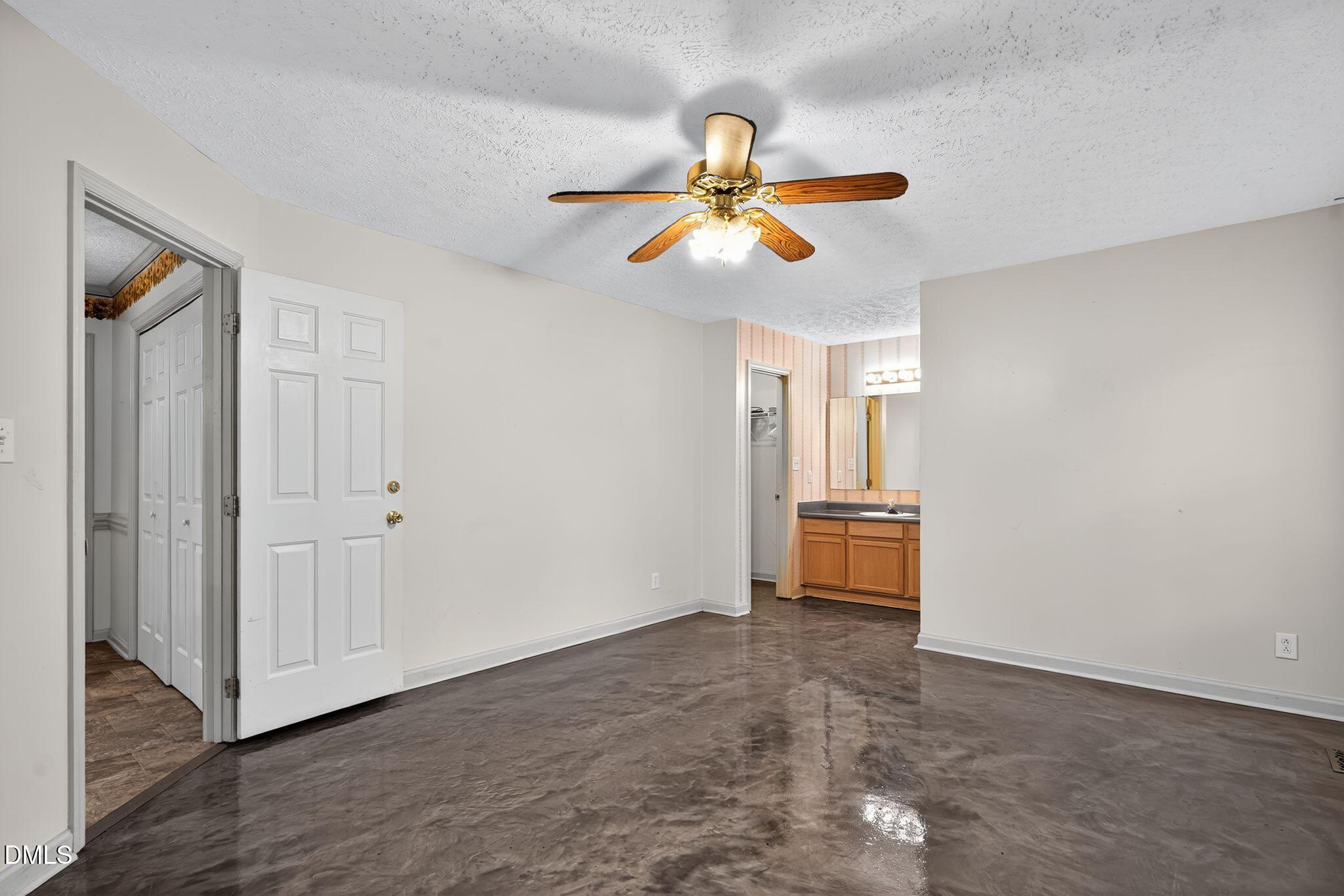 8736 Grouse Run Lane