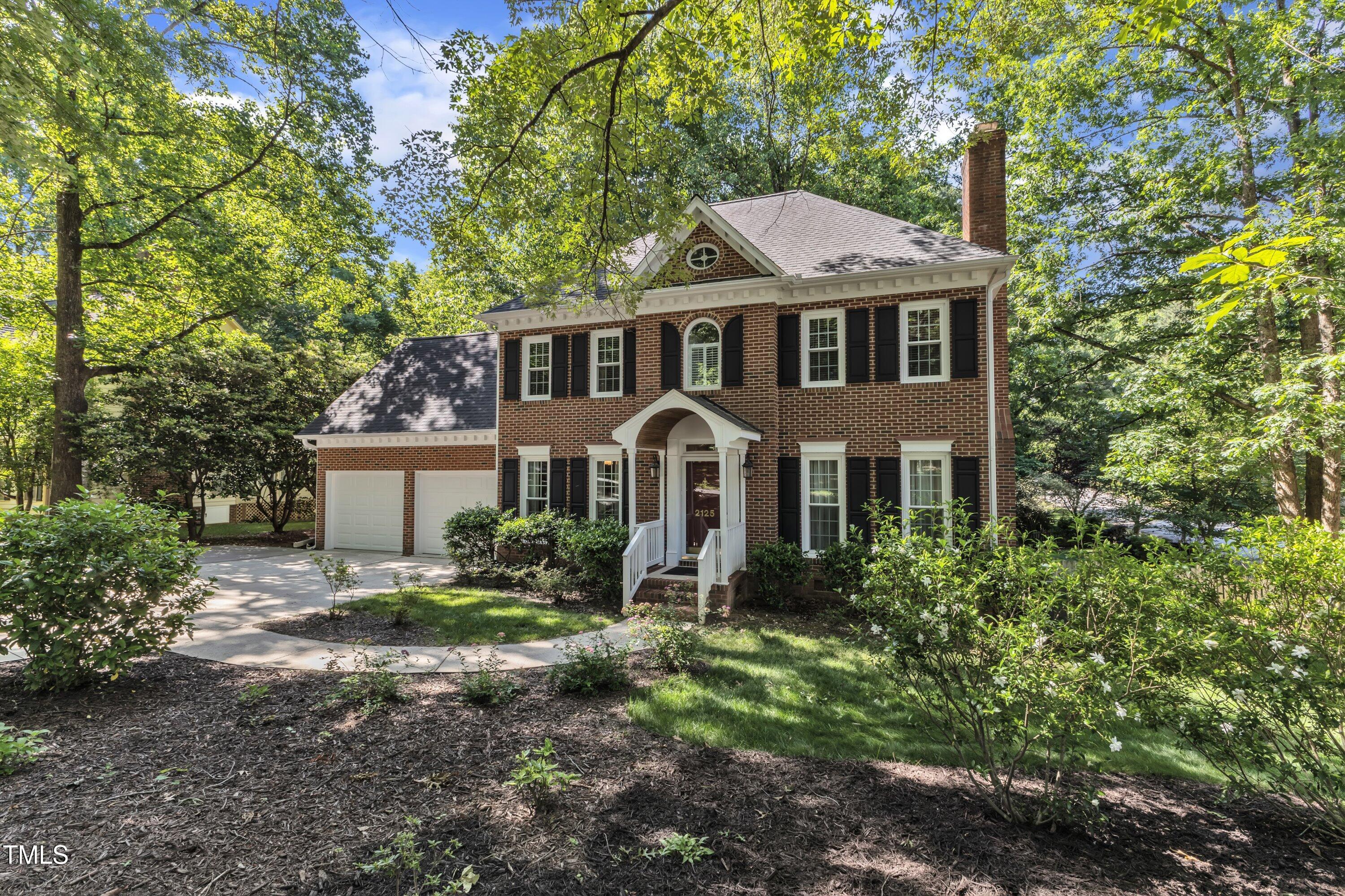 2125 Oakcrest Court