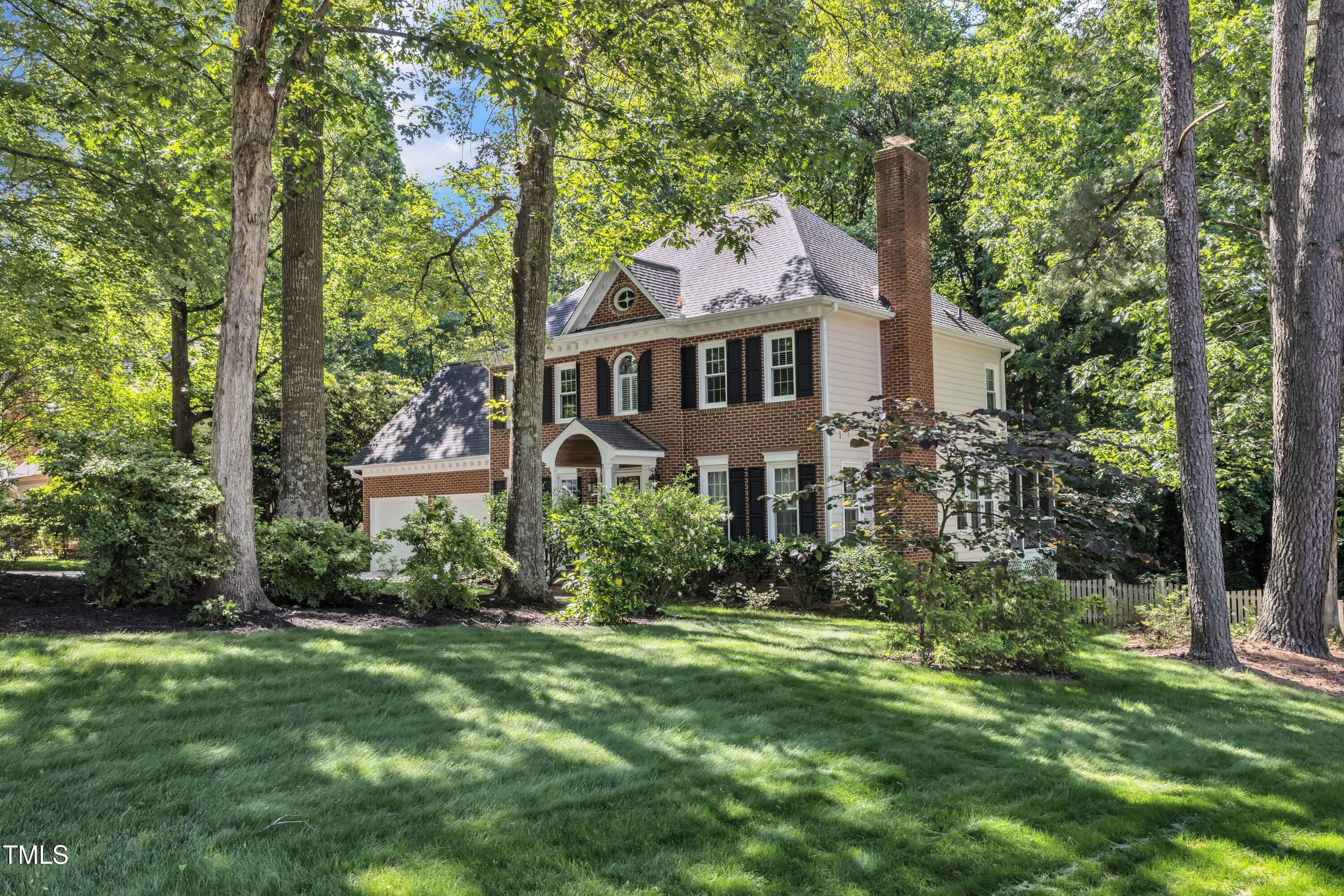 2125 Oakcrest Court