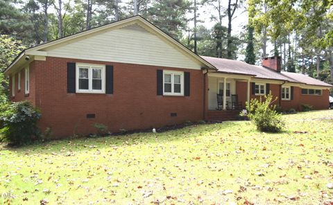 803 Woodland Drive Siler City NC 27344