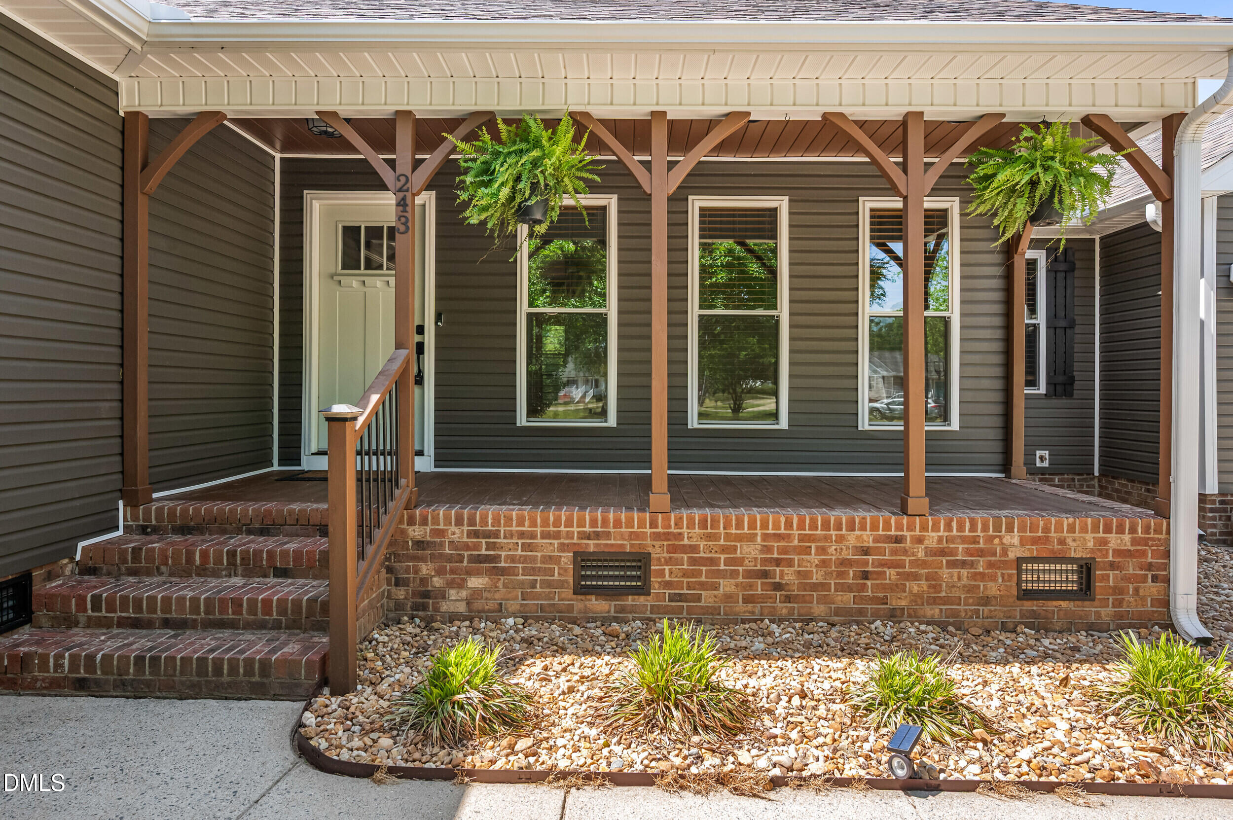 243 Silver Tee Court