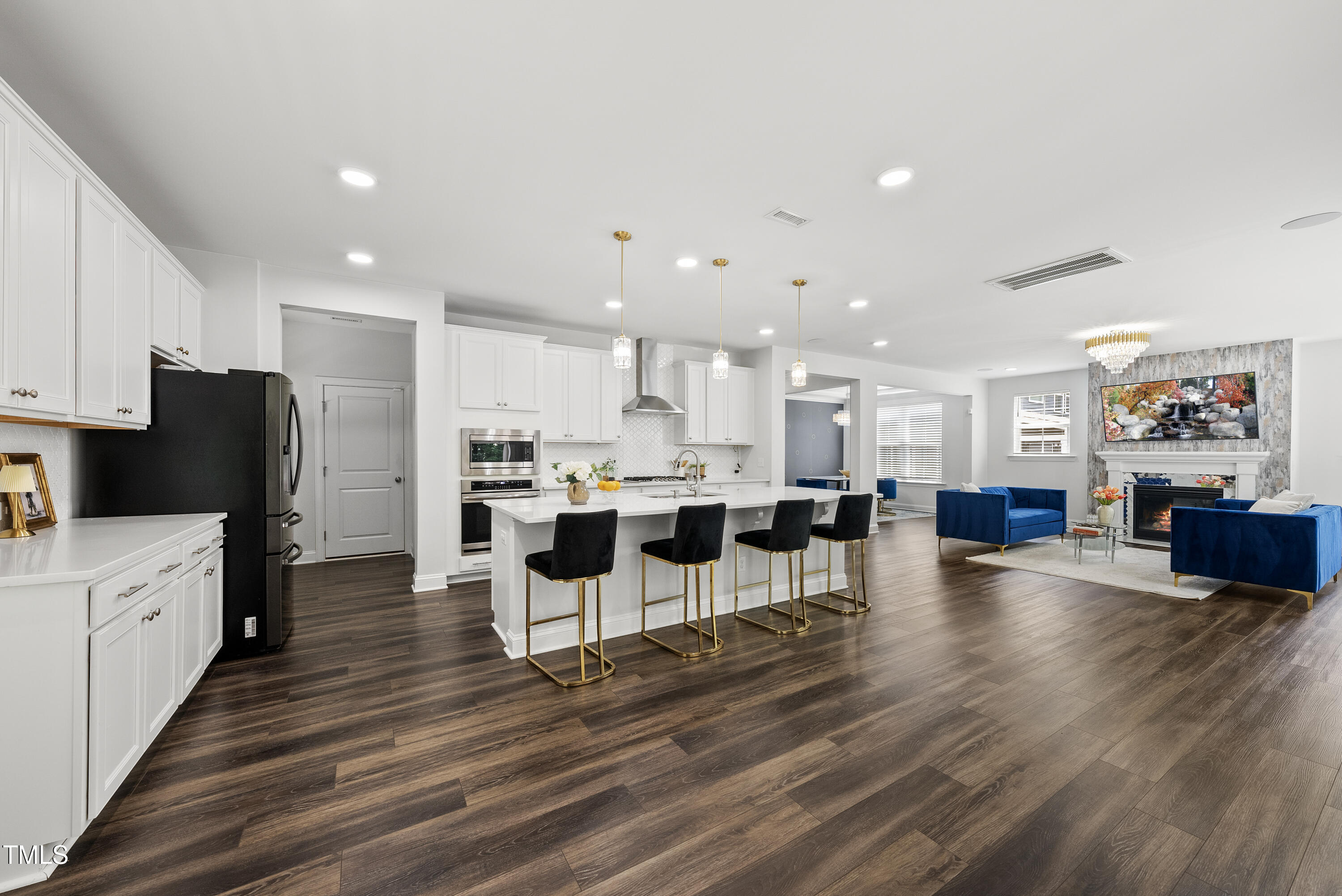 1705 Pointe Crossing