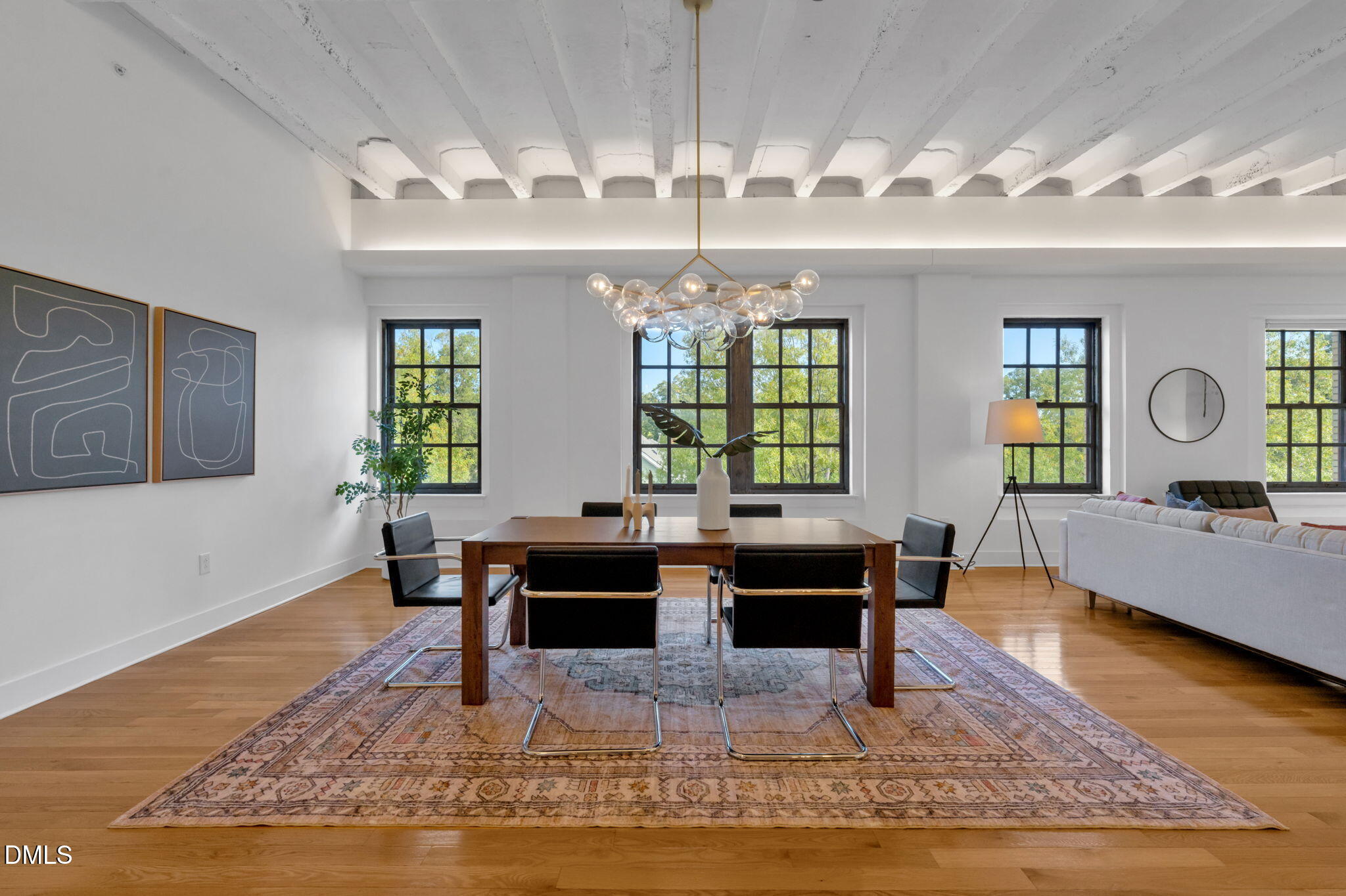 312 N Buchanan Boulevard 401