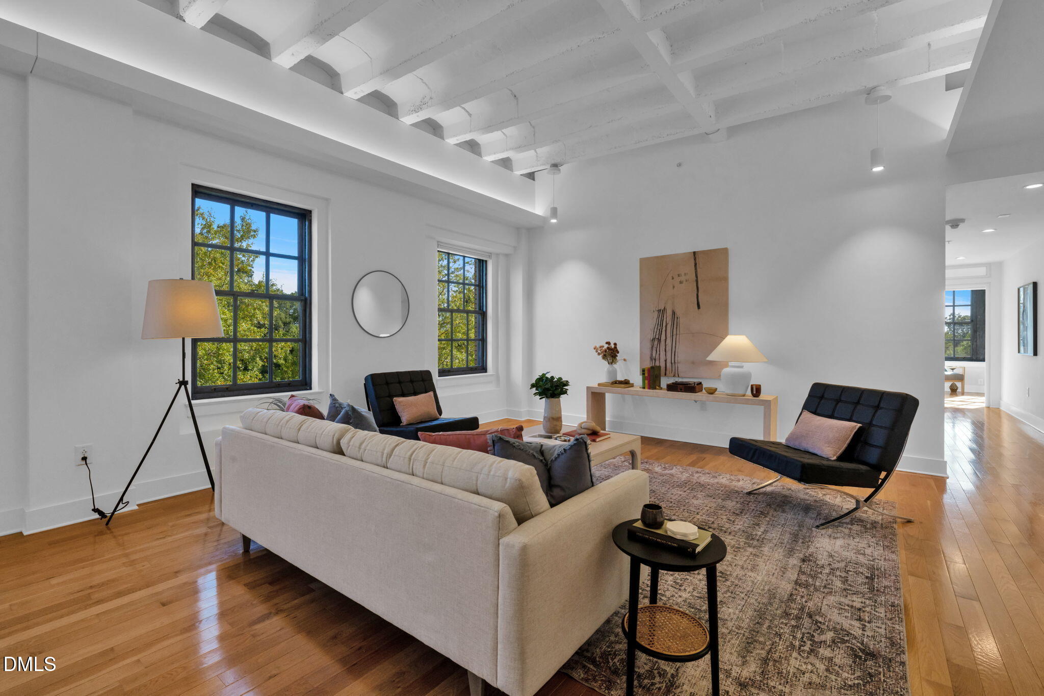 312 N Buchanan Boulevard 401