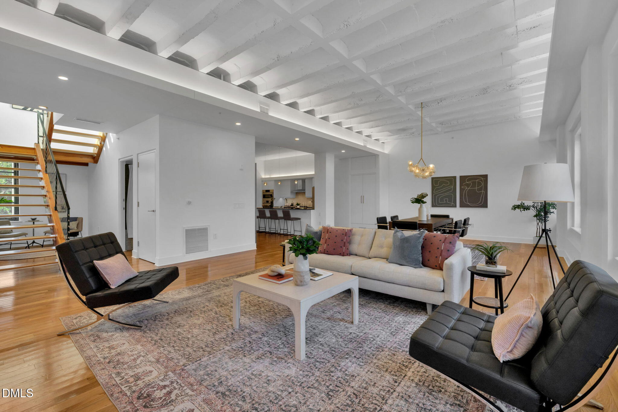 312 N Buchanan Boulevard 401