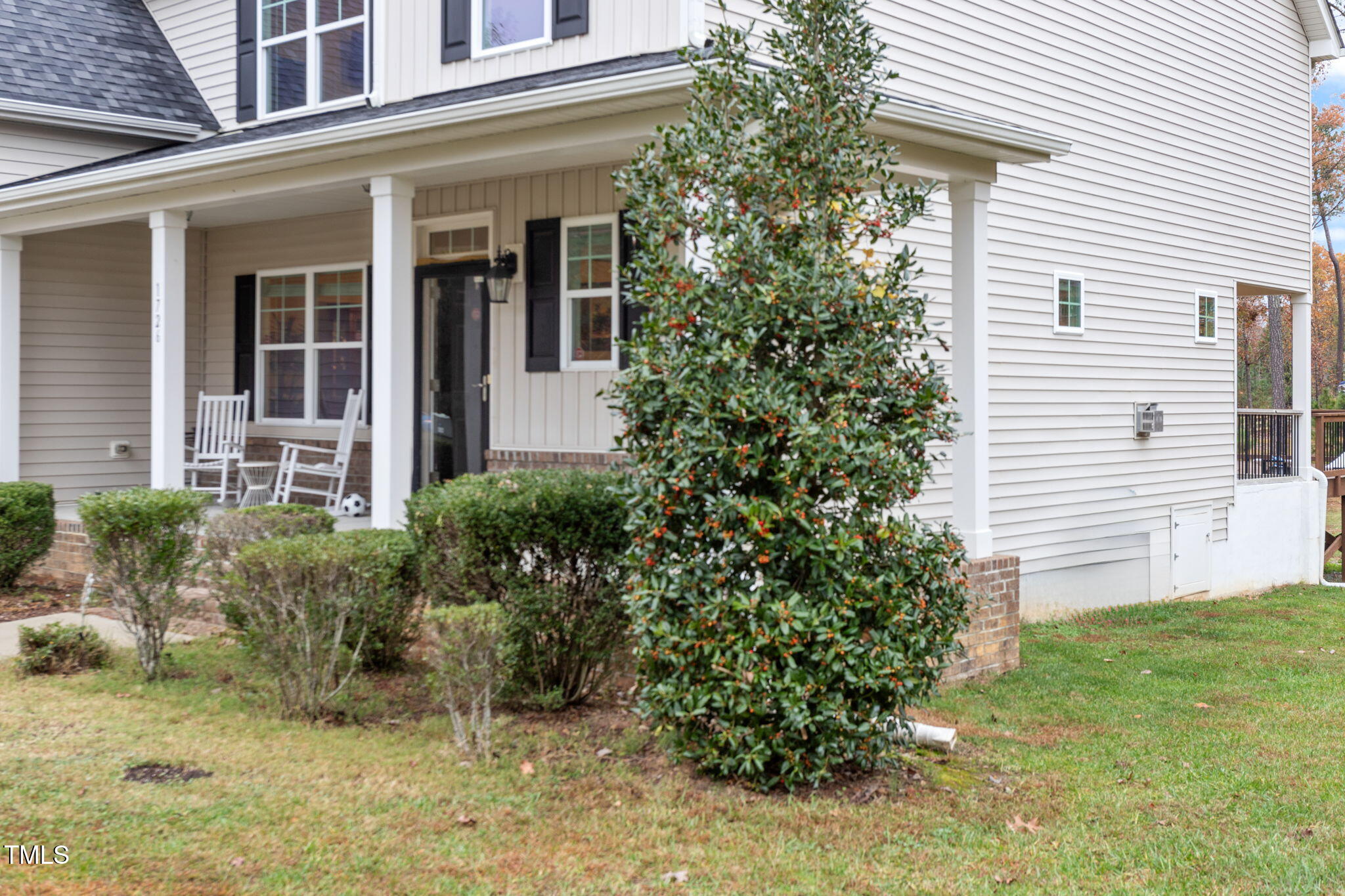 1726 Rapids Court