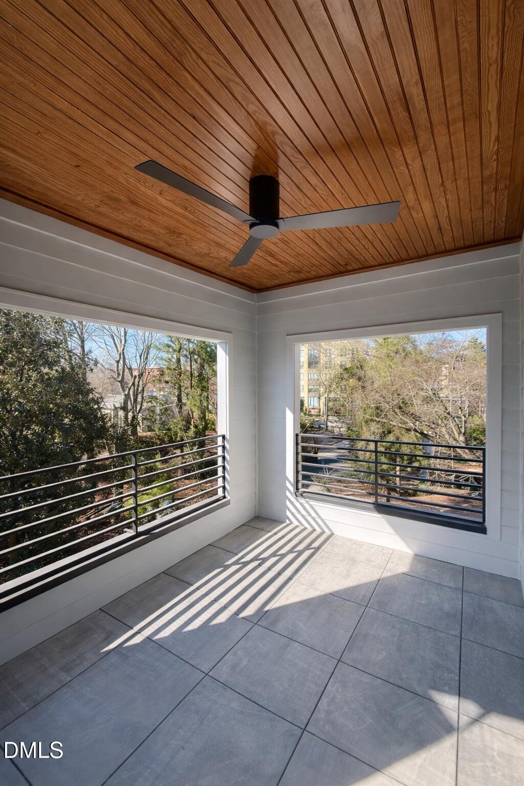 405 Chatham View Road