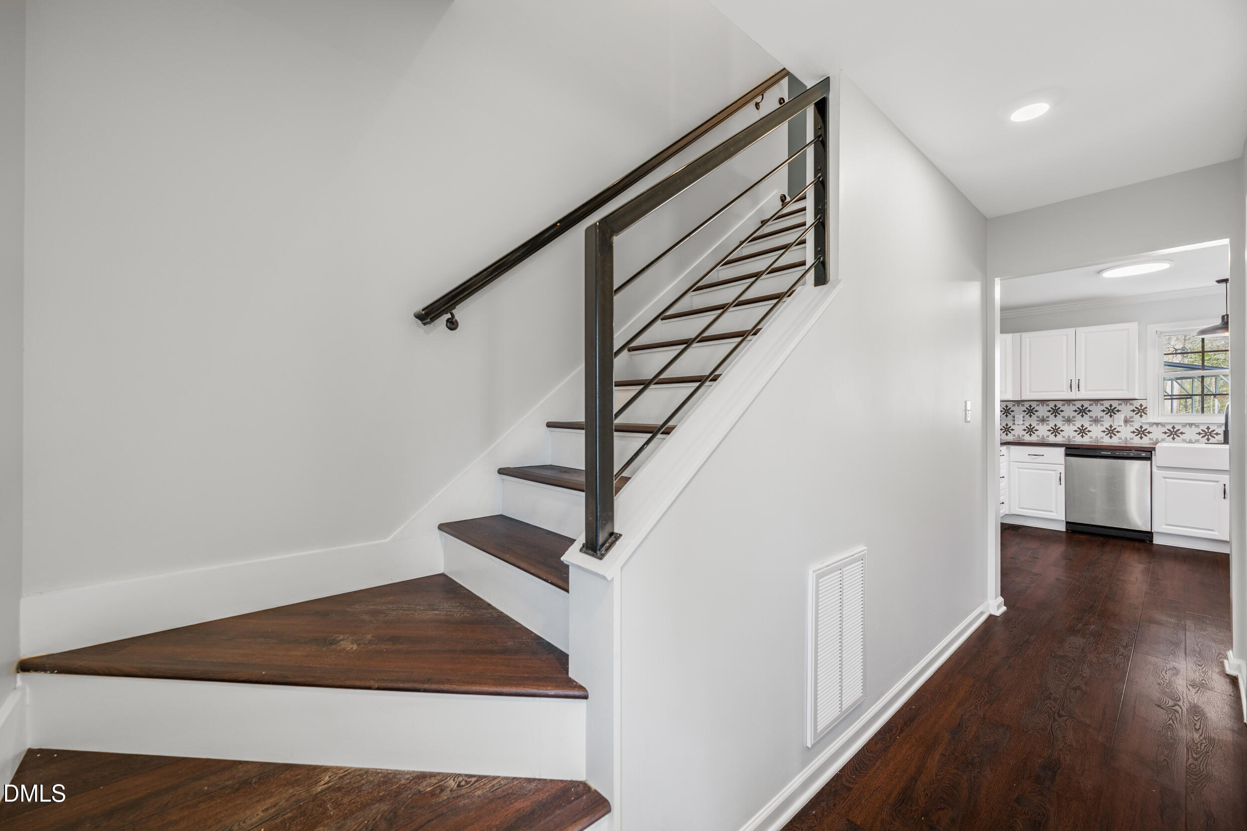 24 Country Side Drive