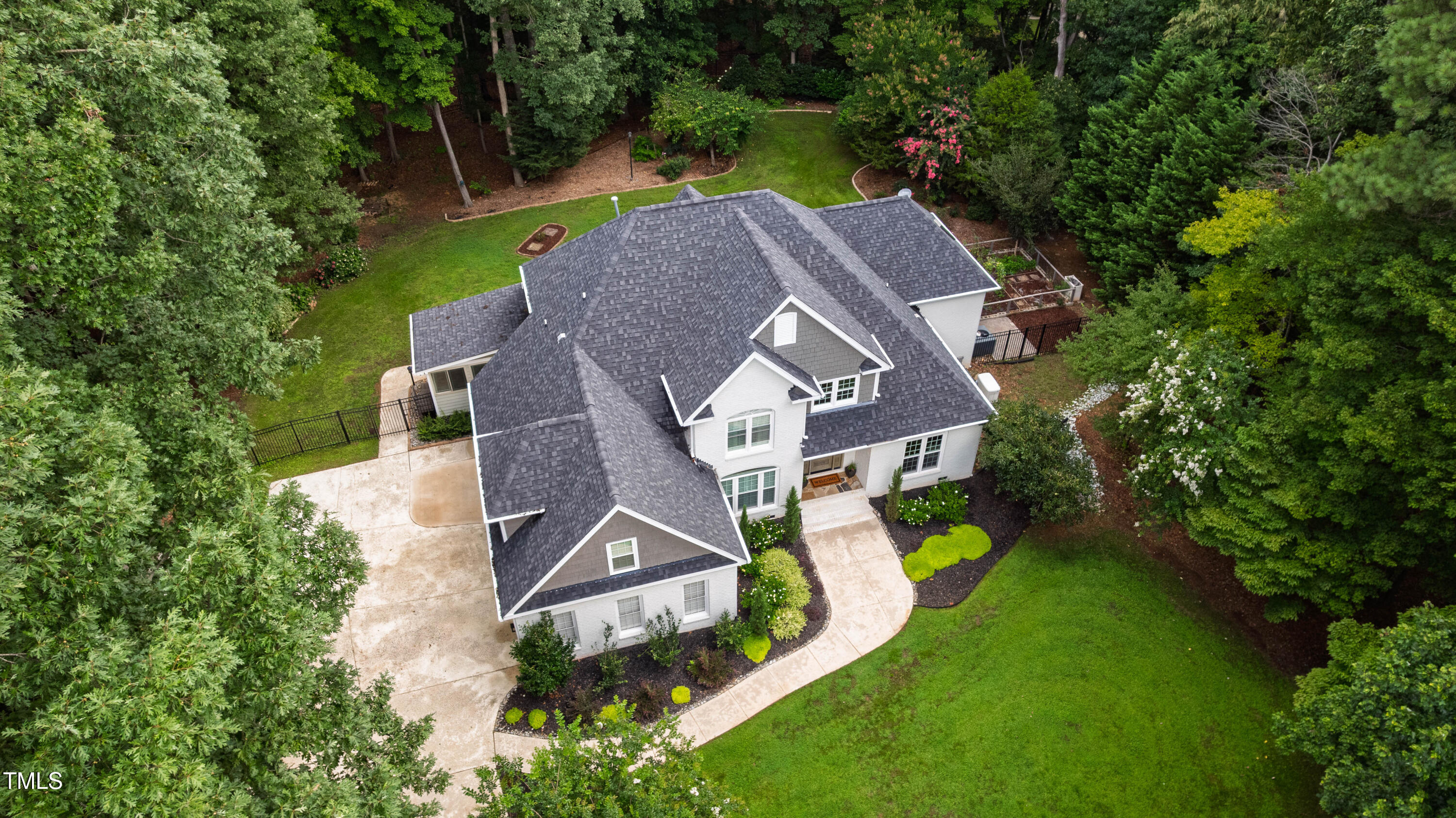 12 King William Court