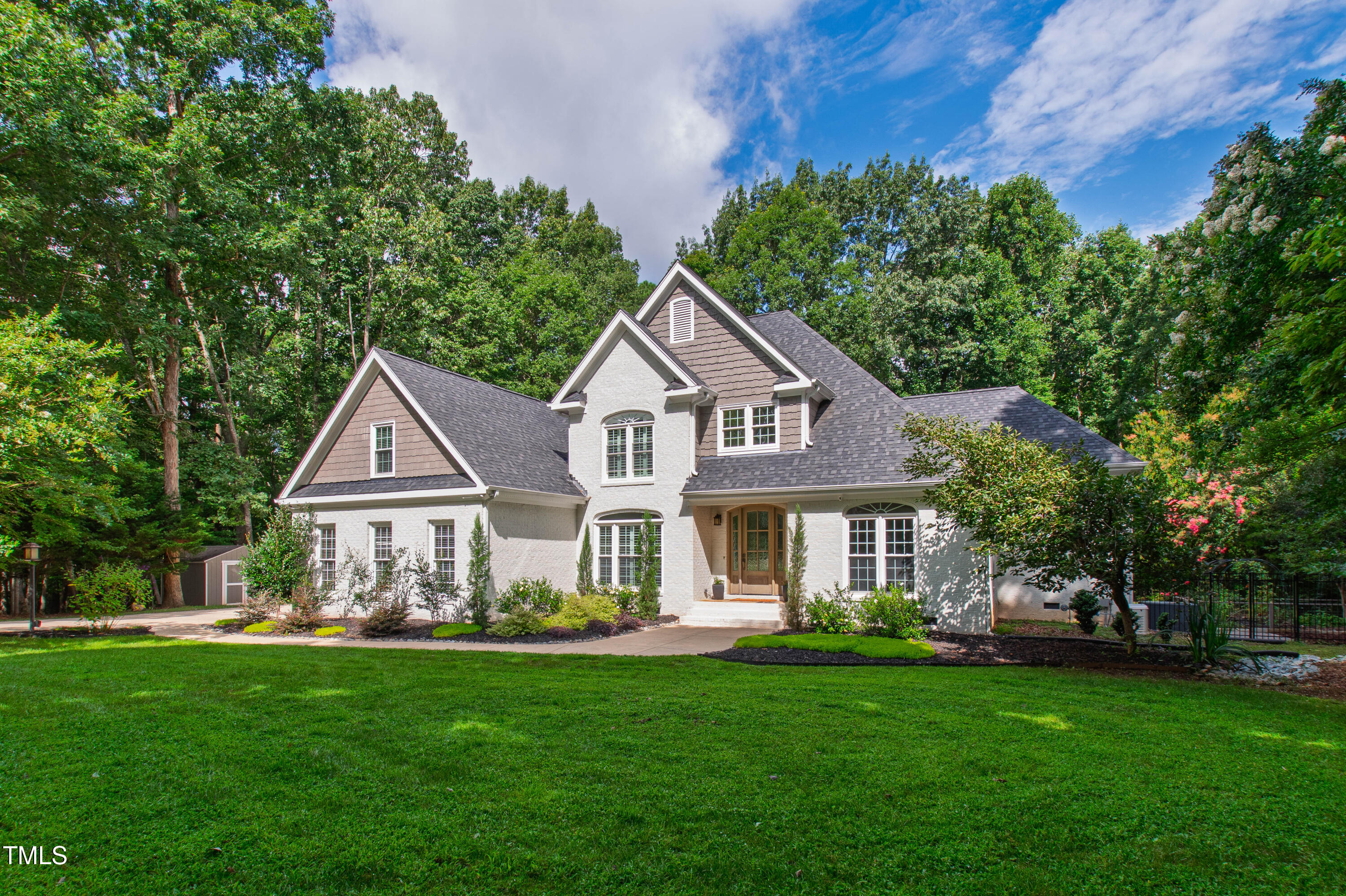 12 King William Court