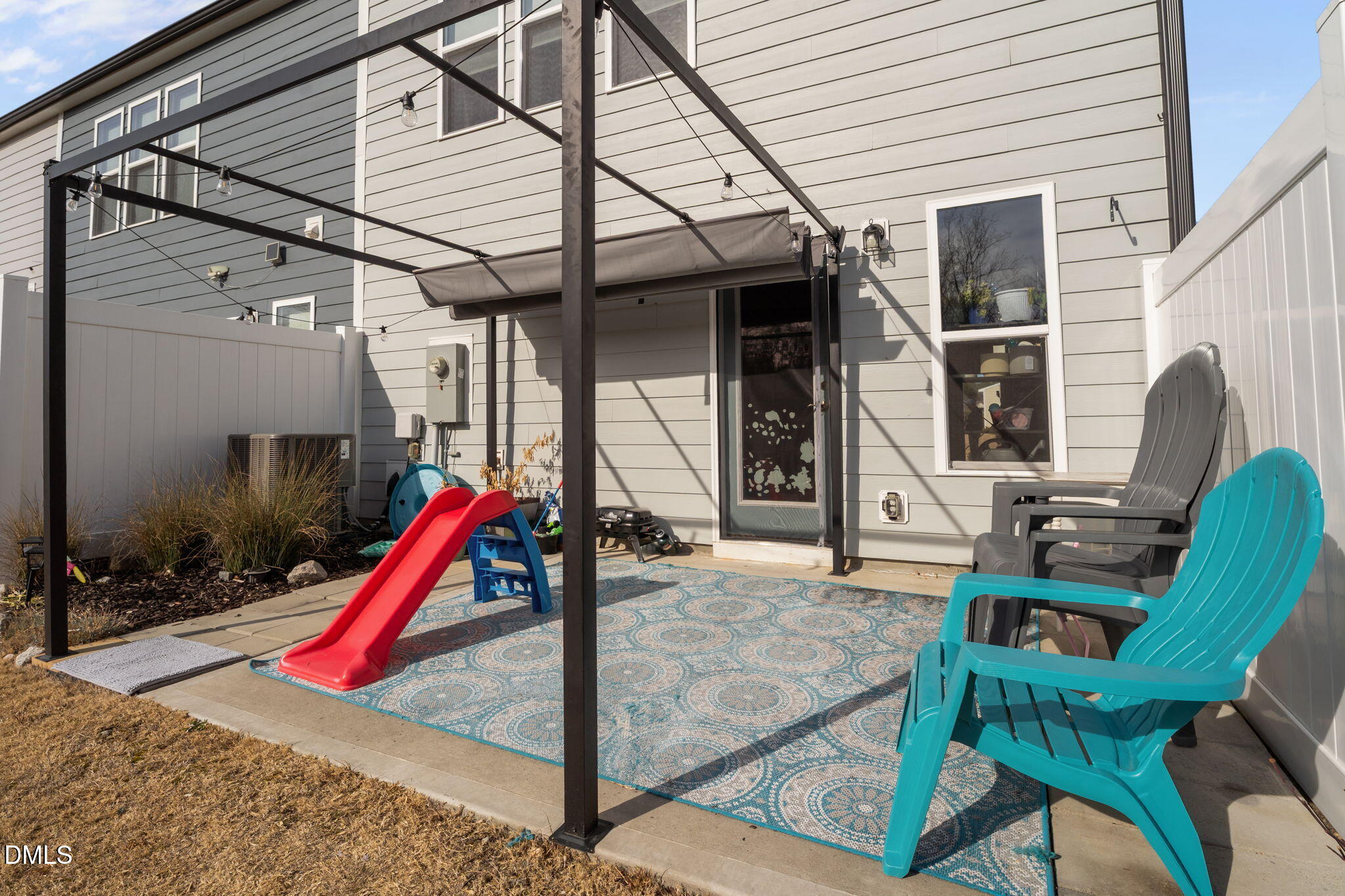 1572 Rhodes Pond Street