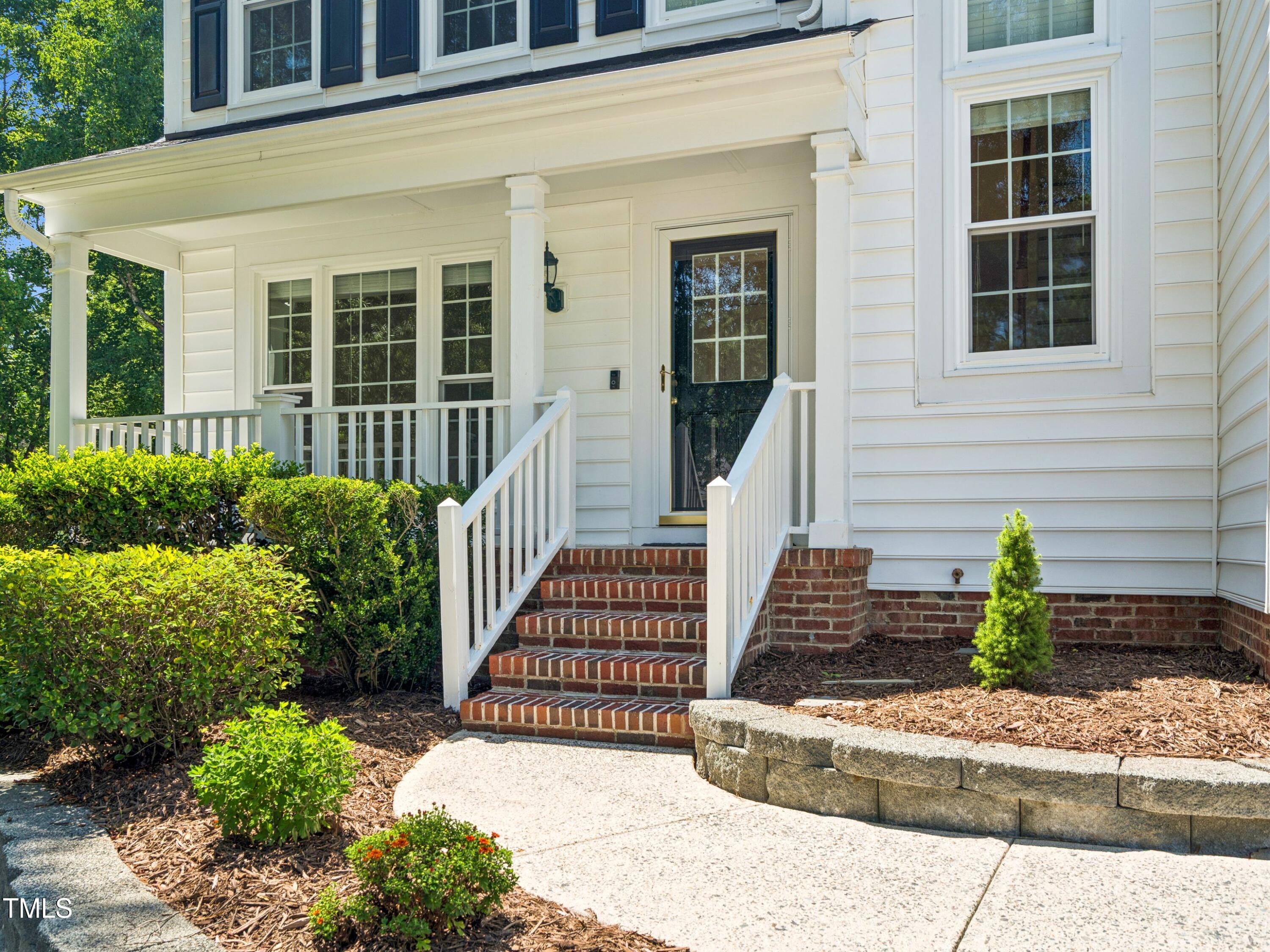 104 Pellinore Court