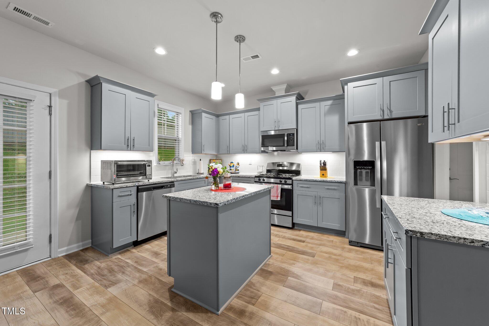24 W Catalina Court