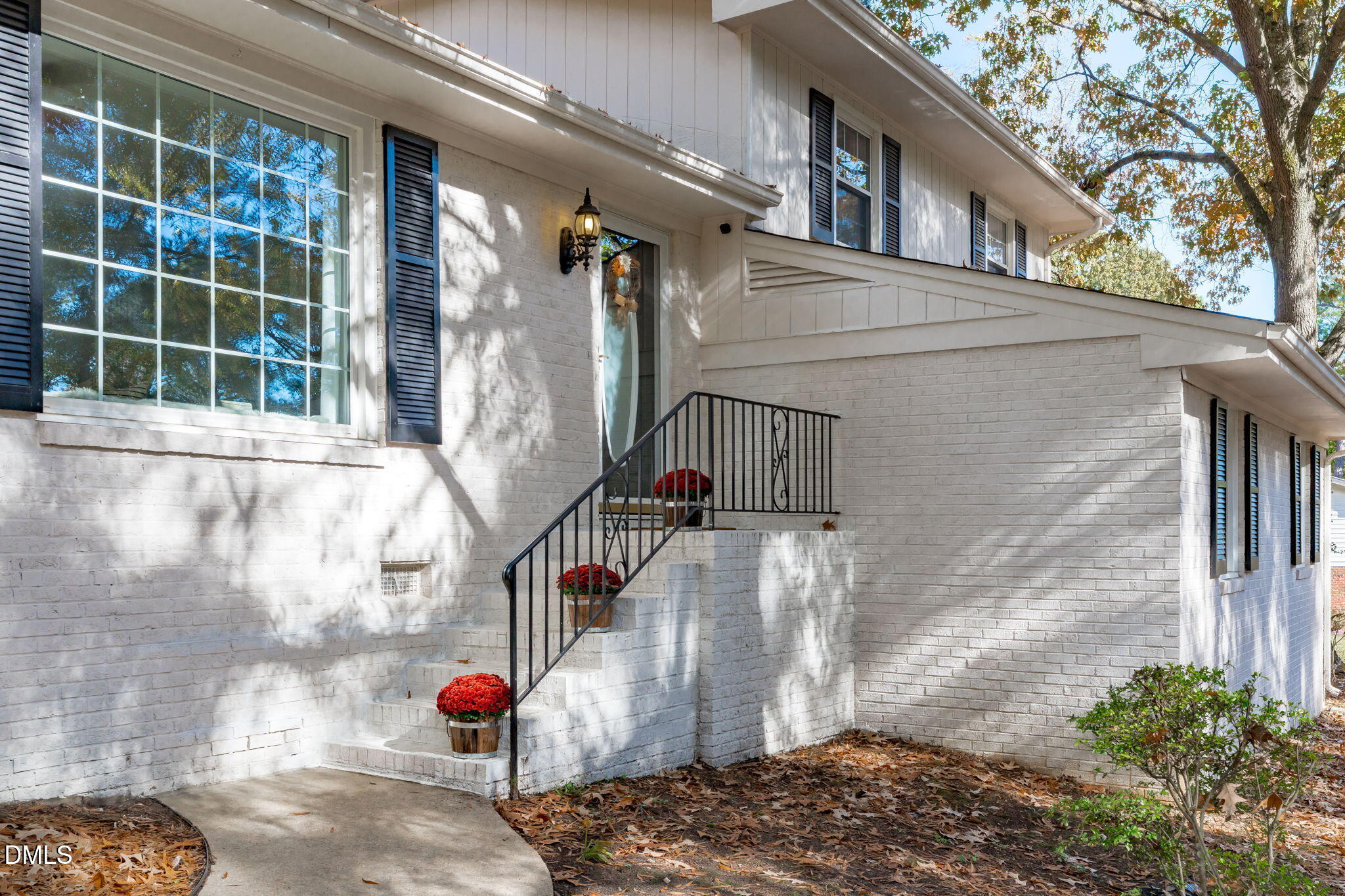 1110 Sturdivant Drive