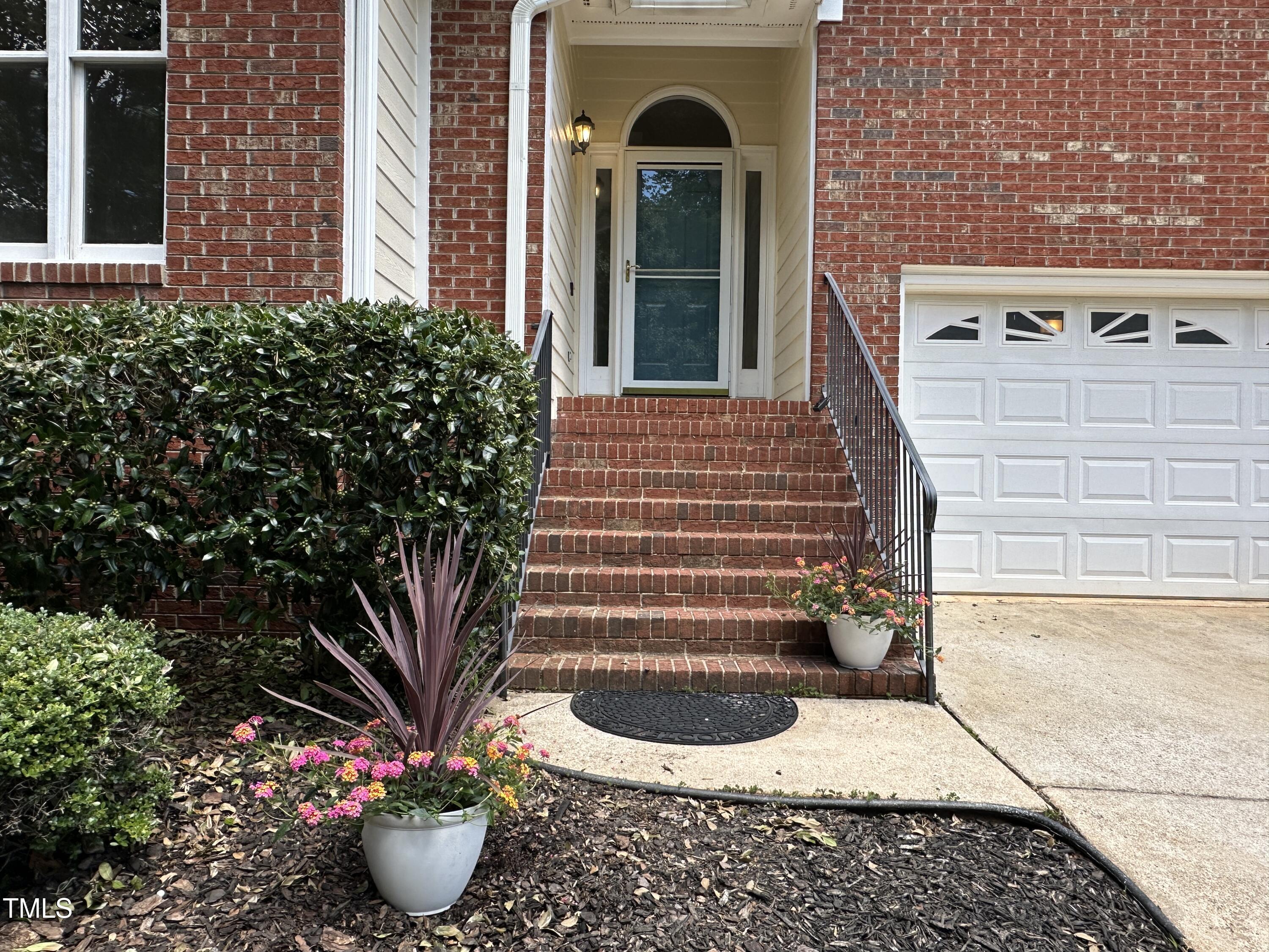 121 Chimney Rise Drive