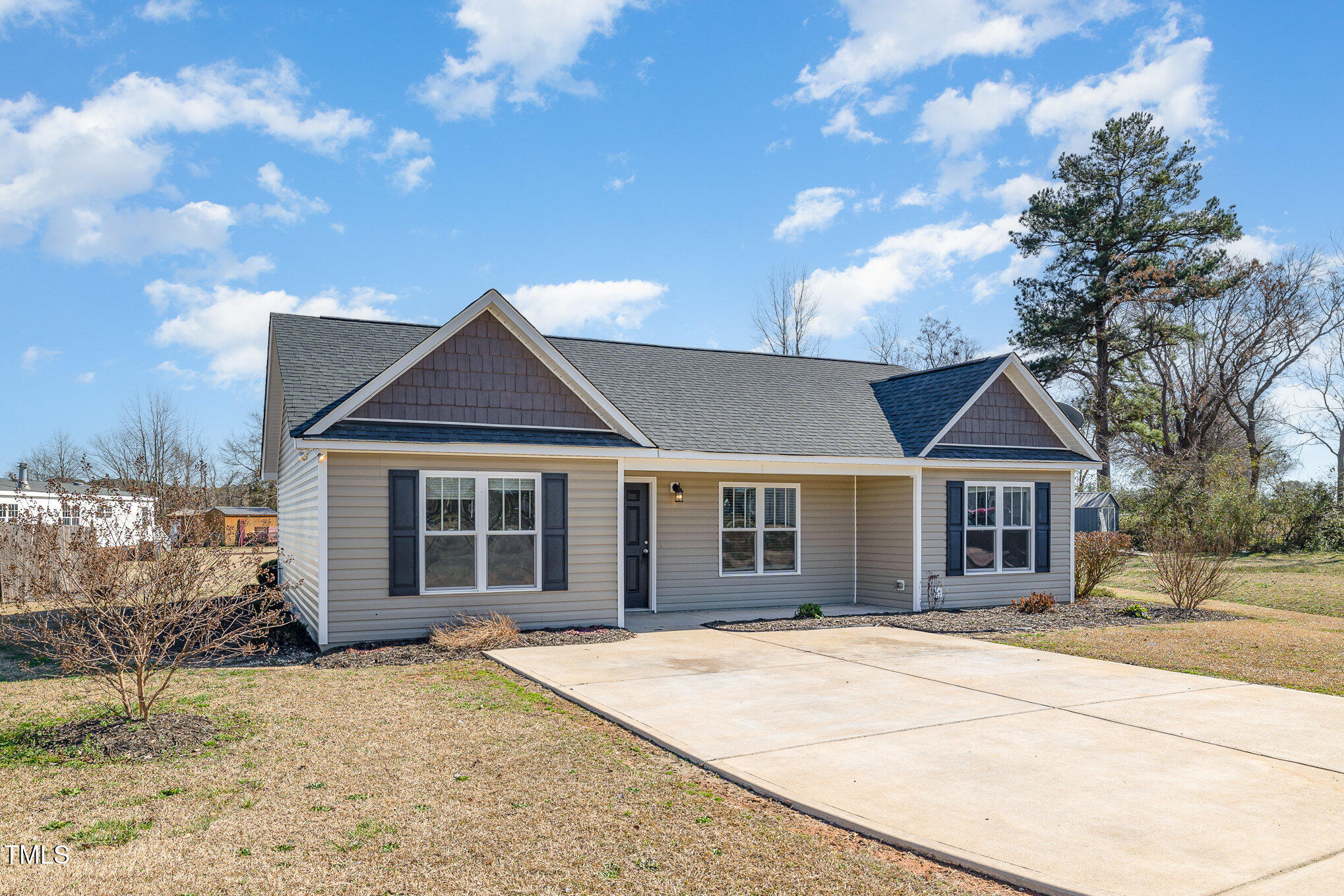 107 Rollingwood Circle