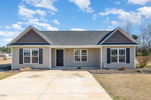 107 Rollingwood Circle Kenly NC 27542