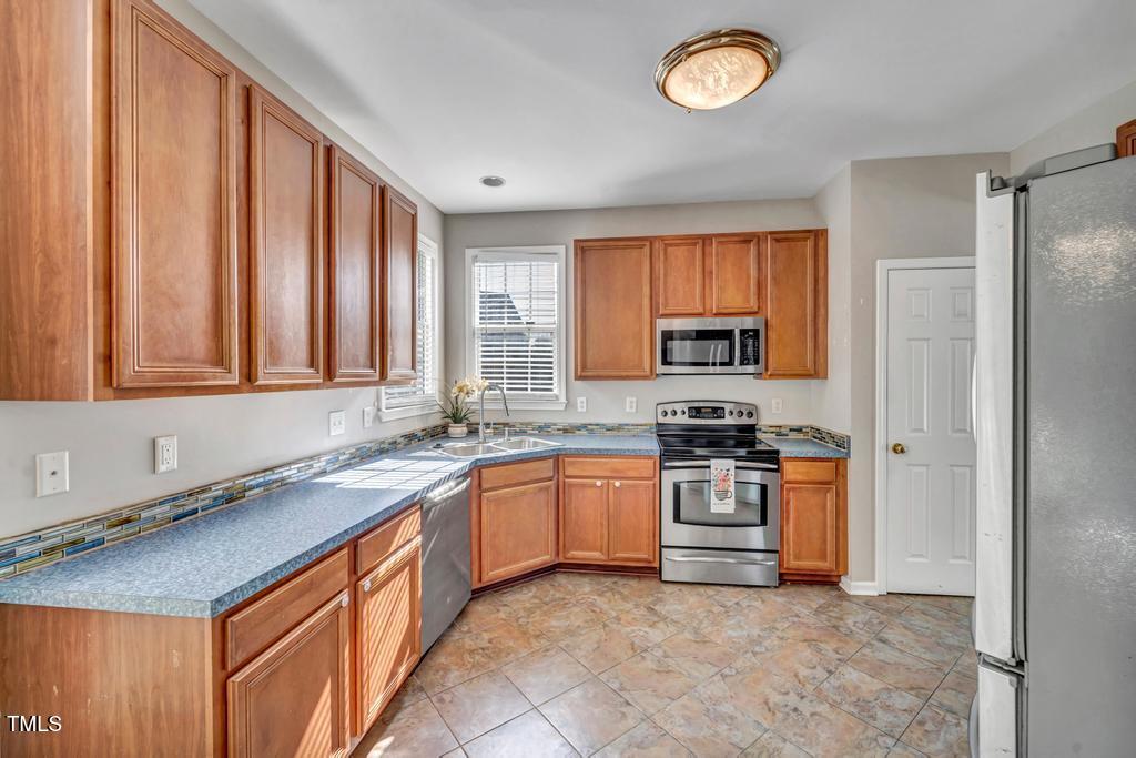 3212 Marblewood Court