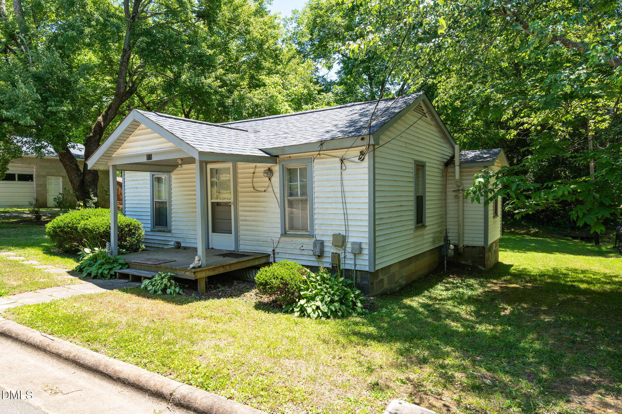 315 Holloway Street