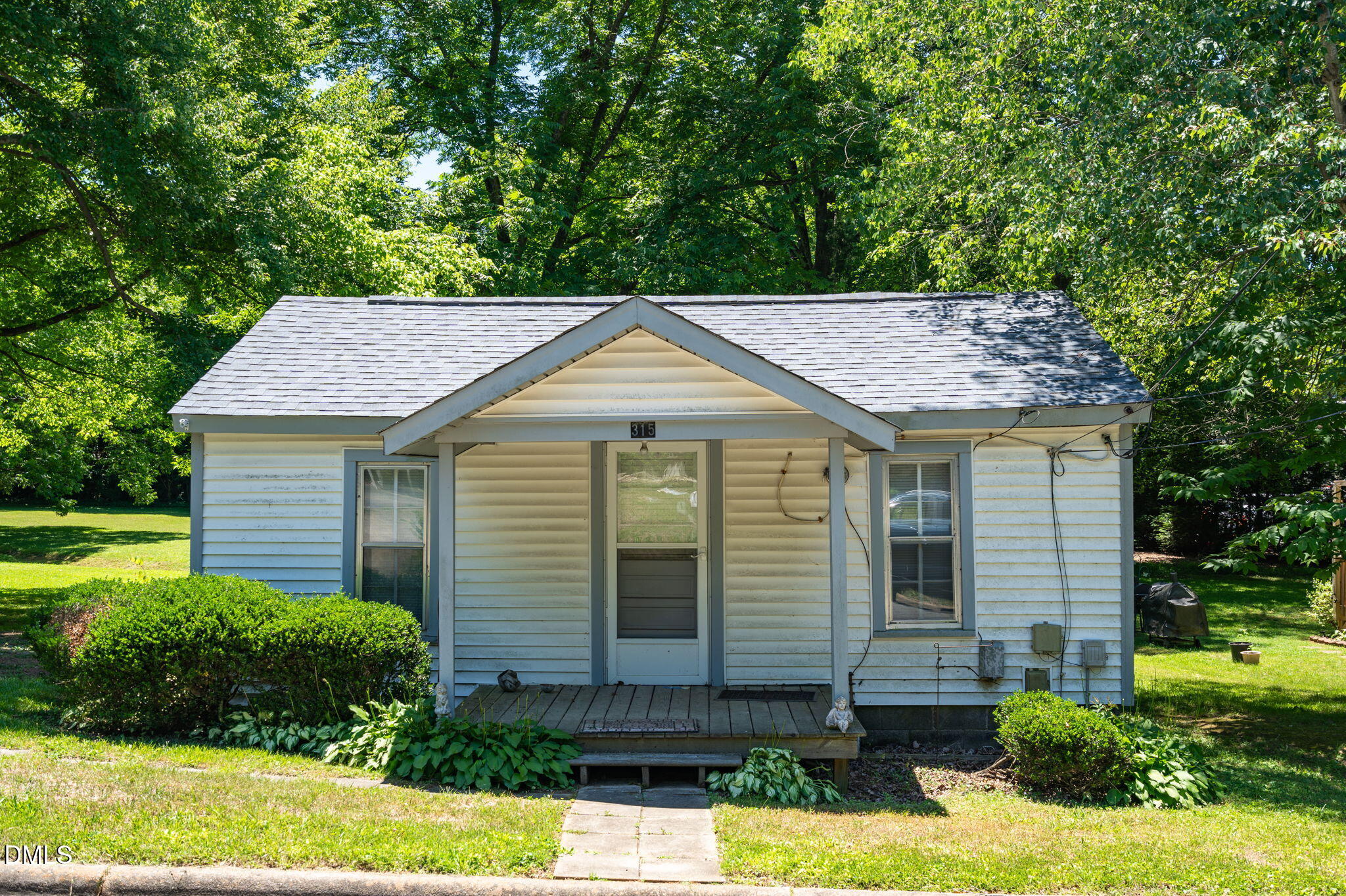 315 Holloway Street
