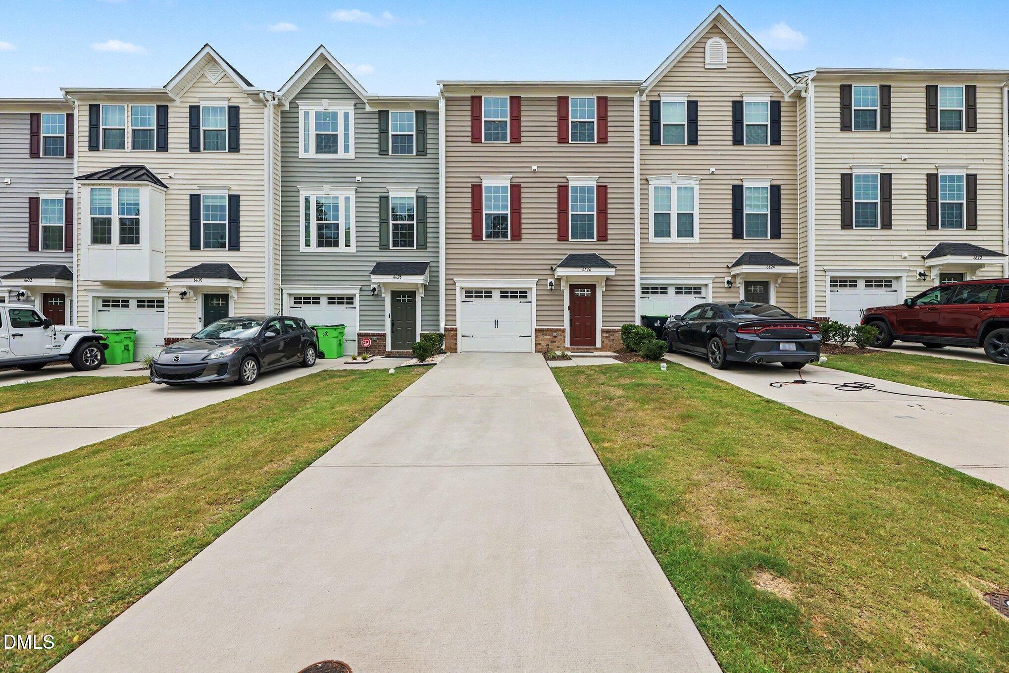 6626 Pathfinder Way