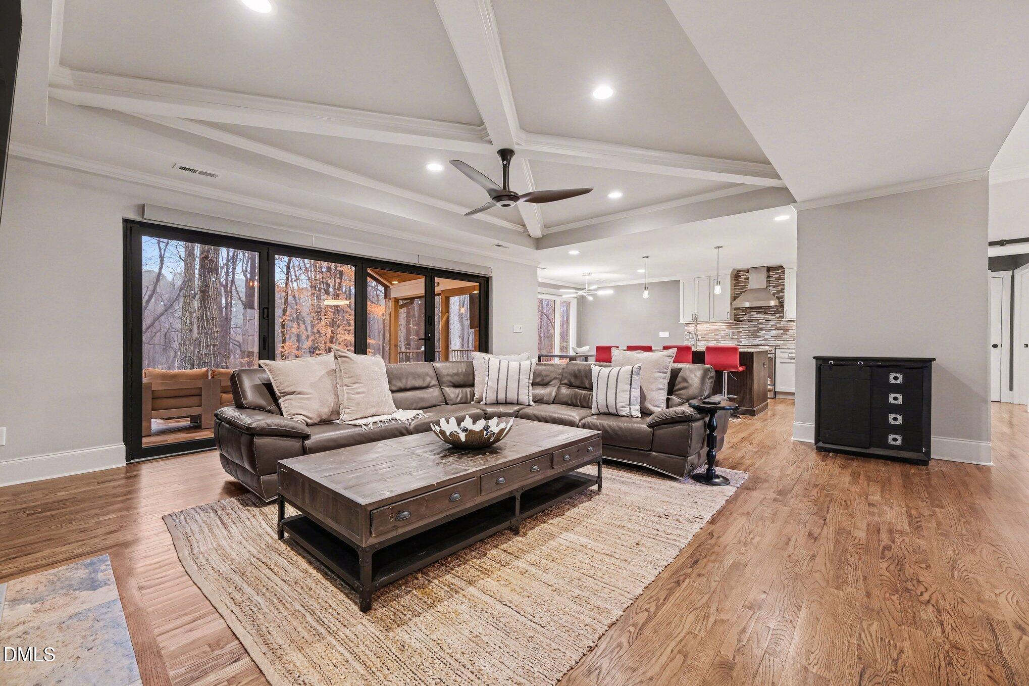 11816 Mountbatten Way