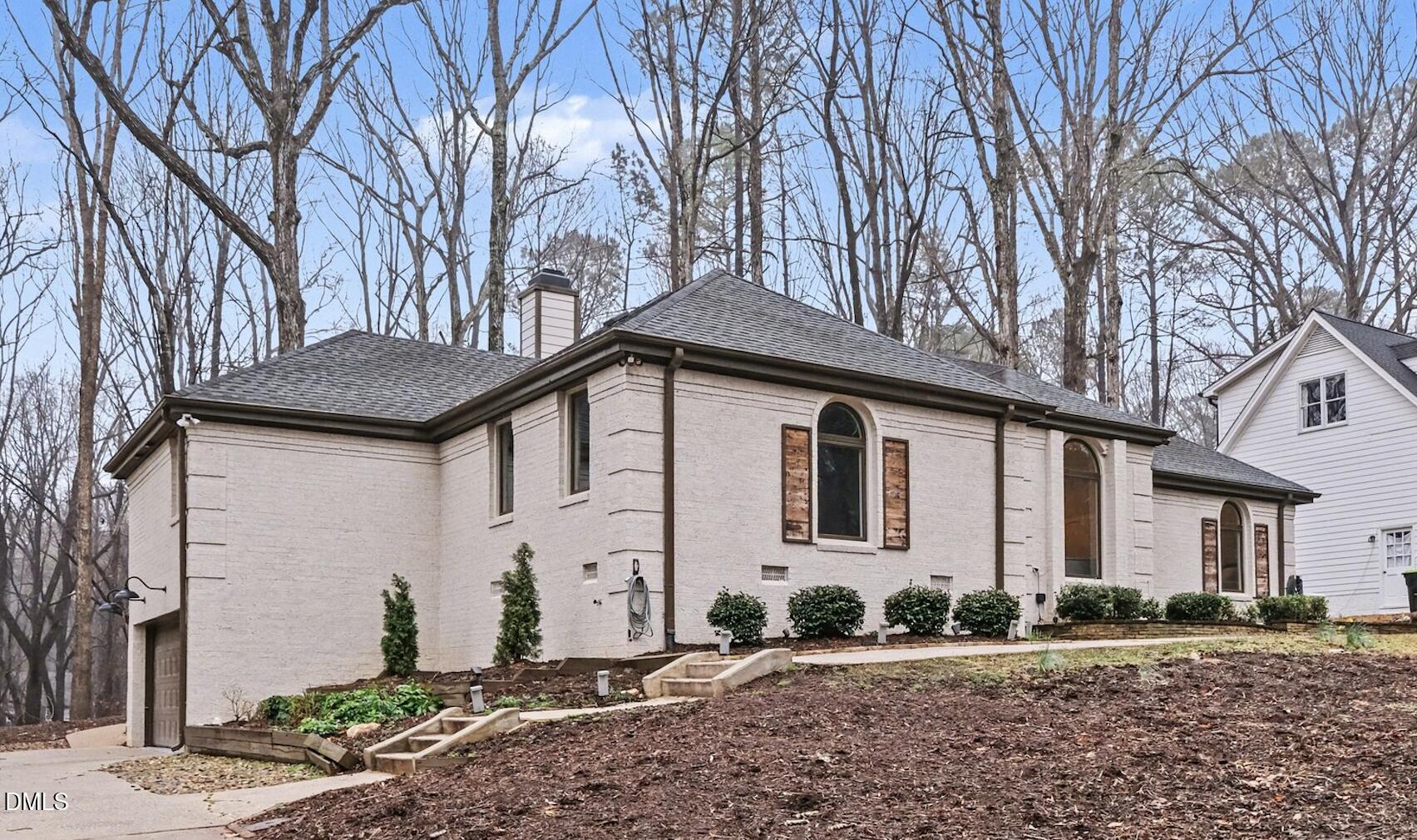 11816 Mountbatten Way