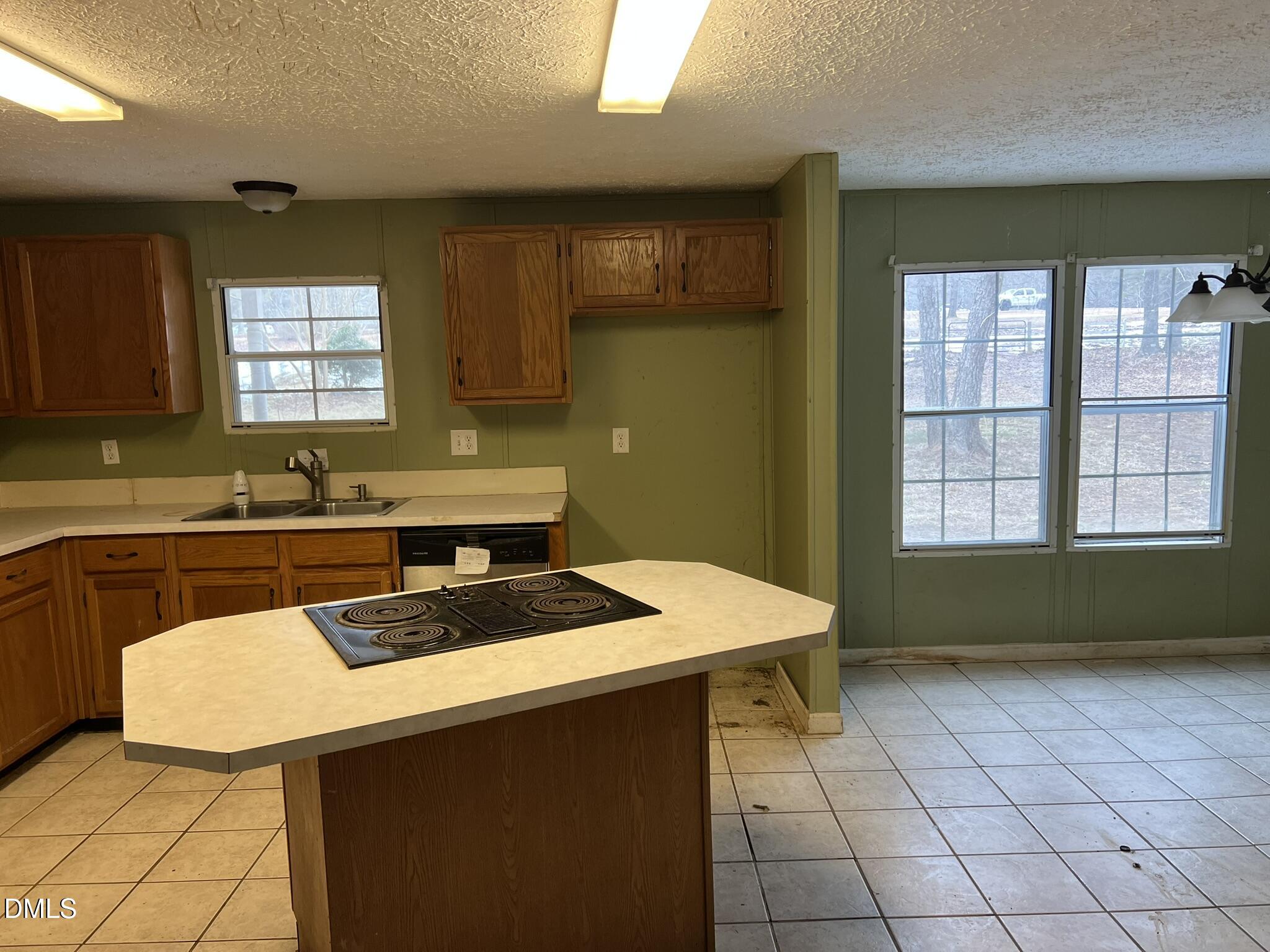 2108 Persimmon Circle