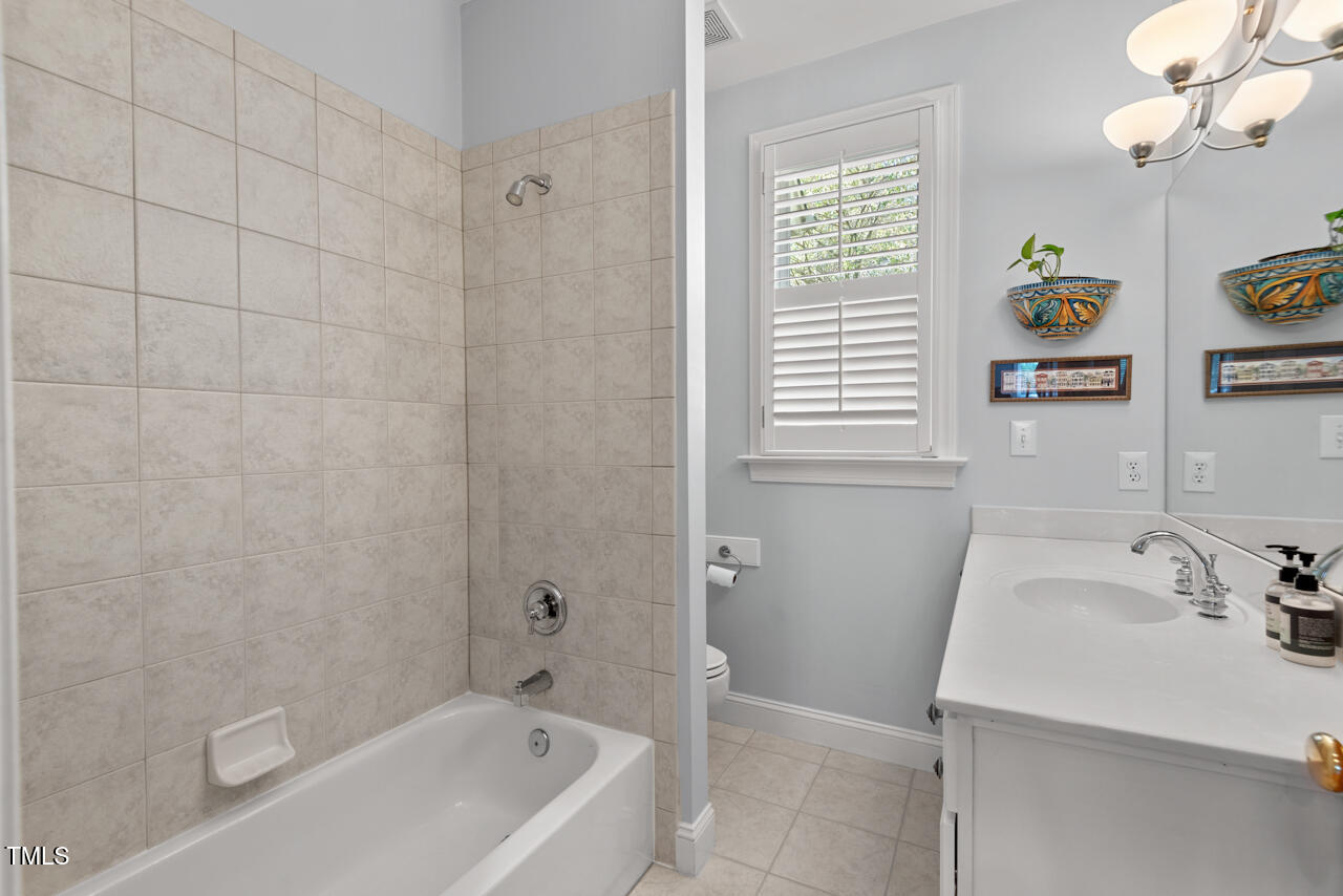 Chapel Hill, North Carolina 27517, United States, 5 Bedrooms Bedrooms, ,3 BathroomsBathrooms,Residential,Pending,126472