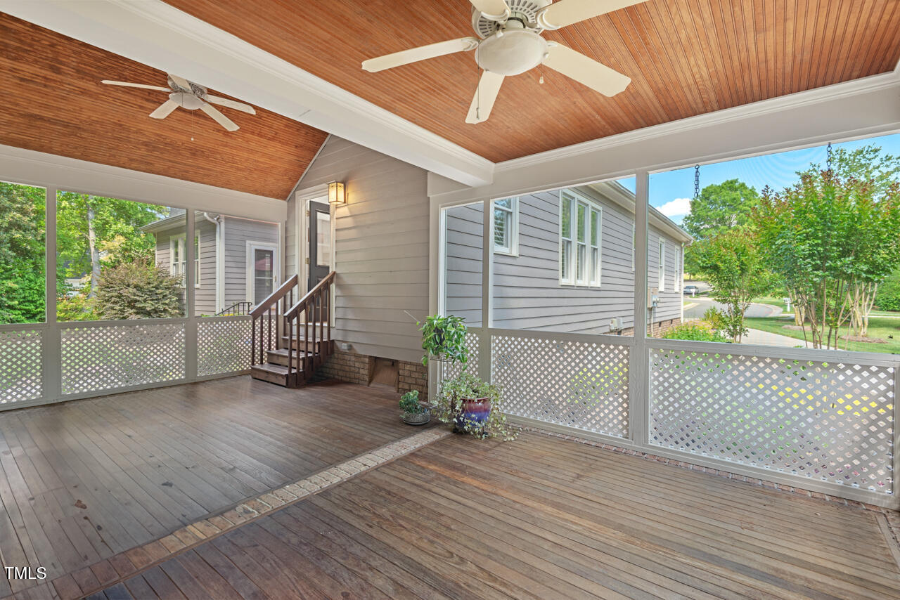 Chapel Hill, North Carolina 27517, United States, 5 Bedrooms Bedrooms, ,3 BathroomsBathrooms,Residential,Pending,126472