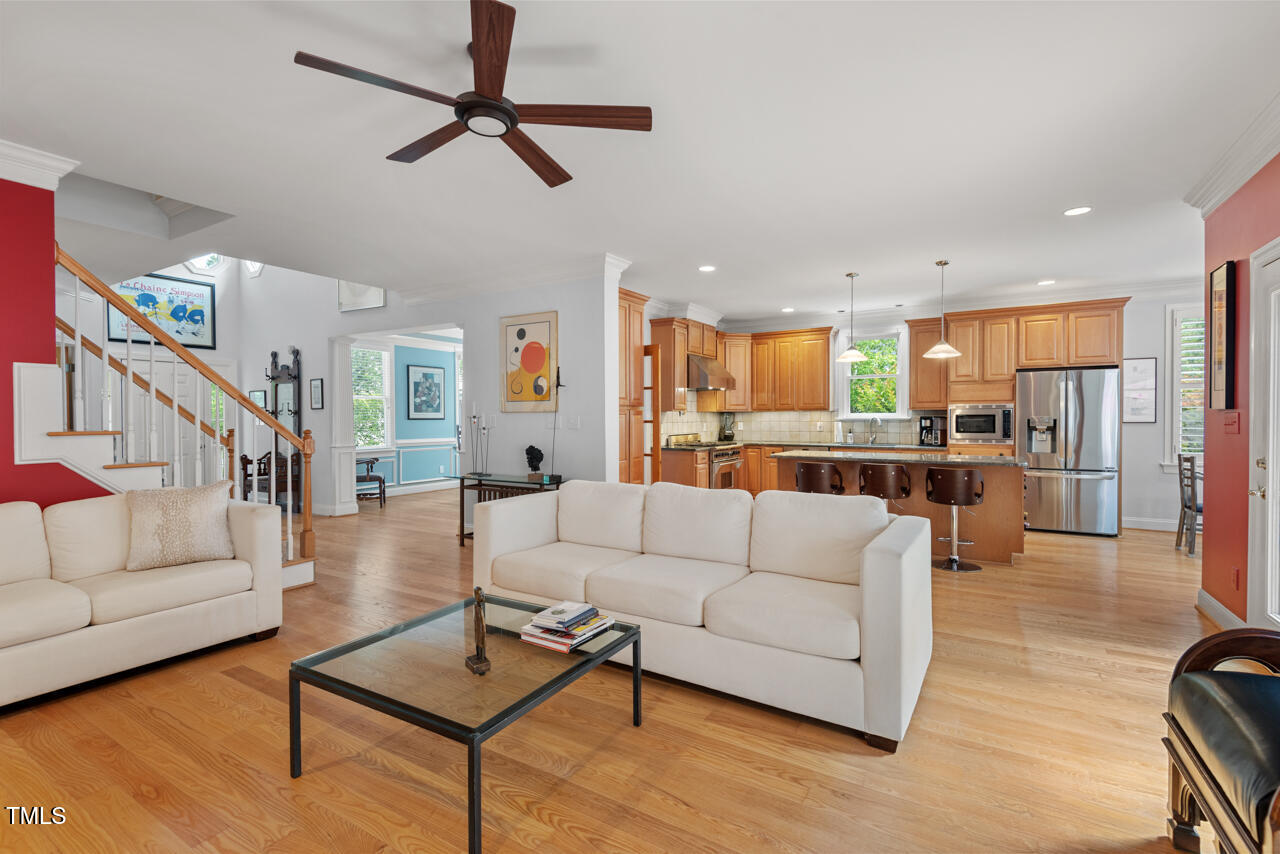 Chapel Hill, North Carolina 27517, United States, 5 Bedrooms Bedrooms, ,3 BathroomsBathrooms,Residential,Pending,126472