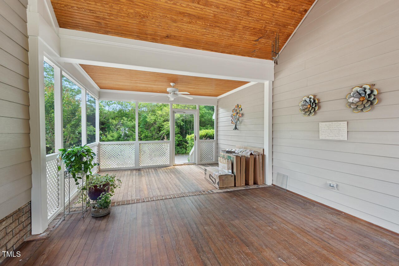 Chapel Hill, North Carolina 27517, United States, 5 Bedrooms Bedrooms, ,3 BathroomsBathrooms,Residential,Pending,126472