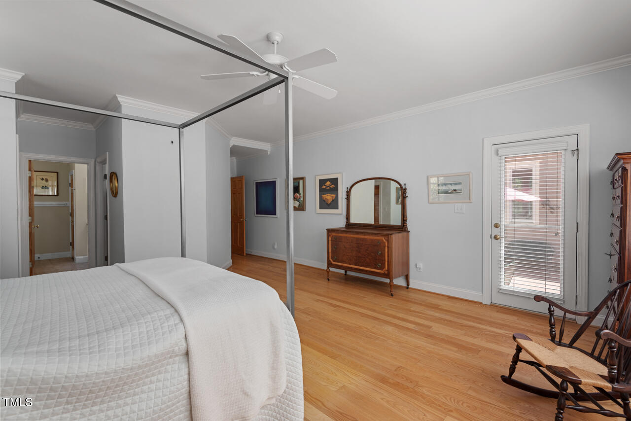 Chapel Hill, North Carolina 27517, United States, 5 Bedrooms Bedrooms, ,3 BathroomsBathrooms,Residential,Pending,126472