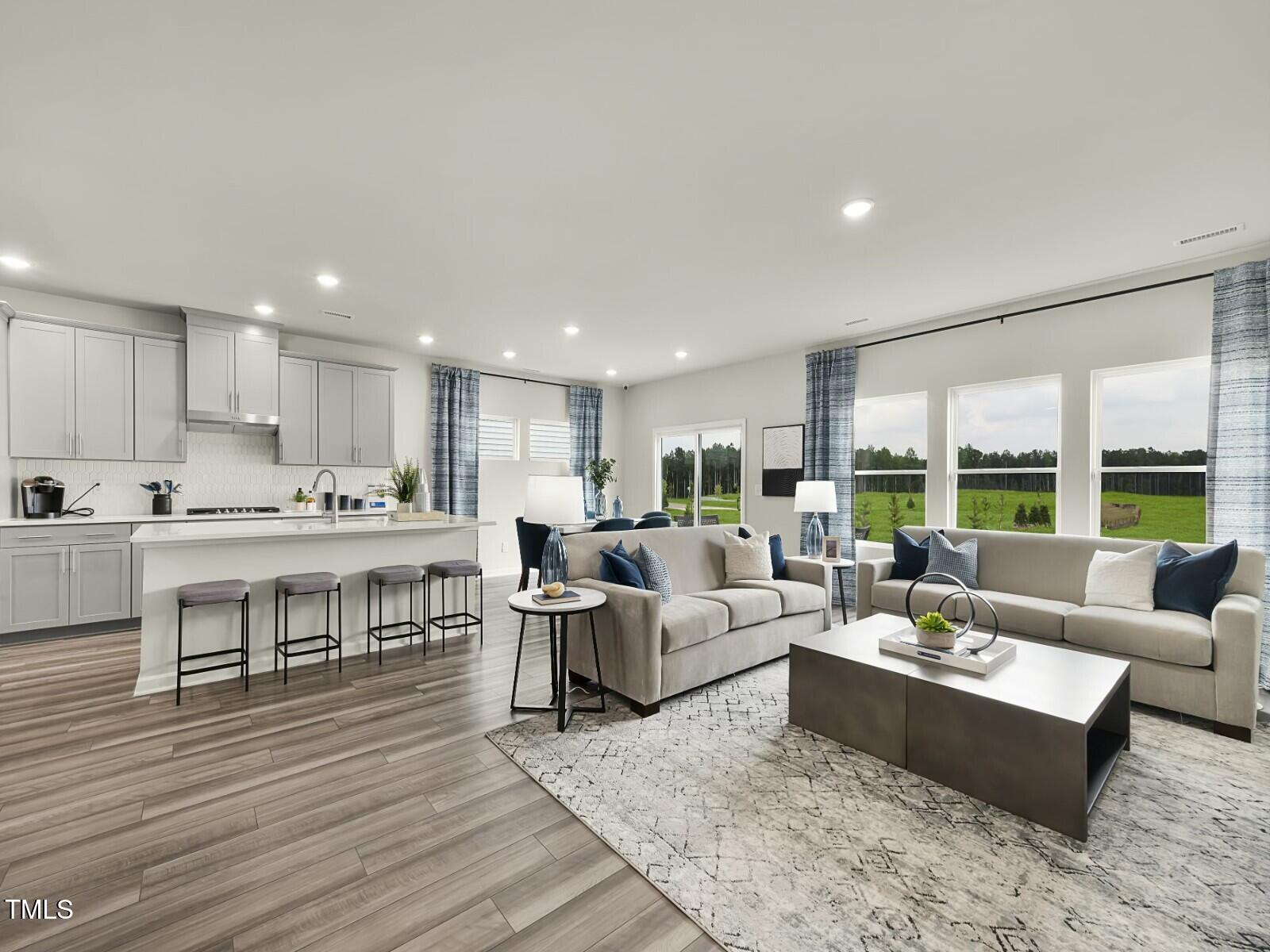 708 Deschutes Drive