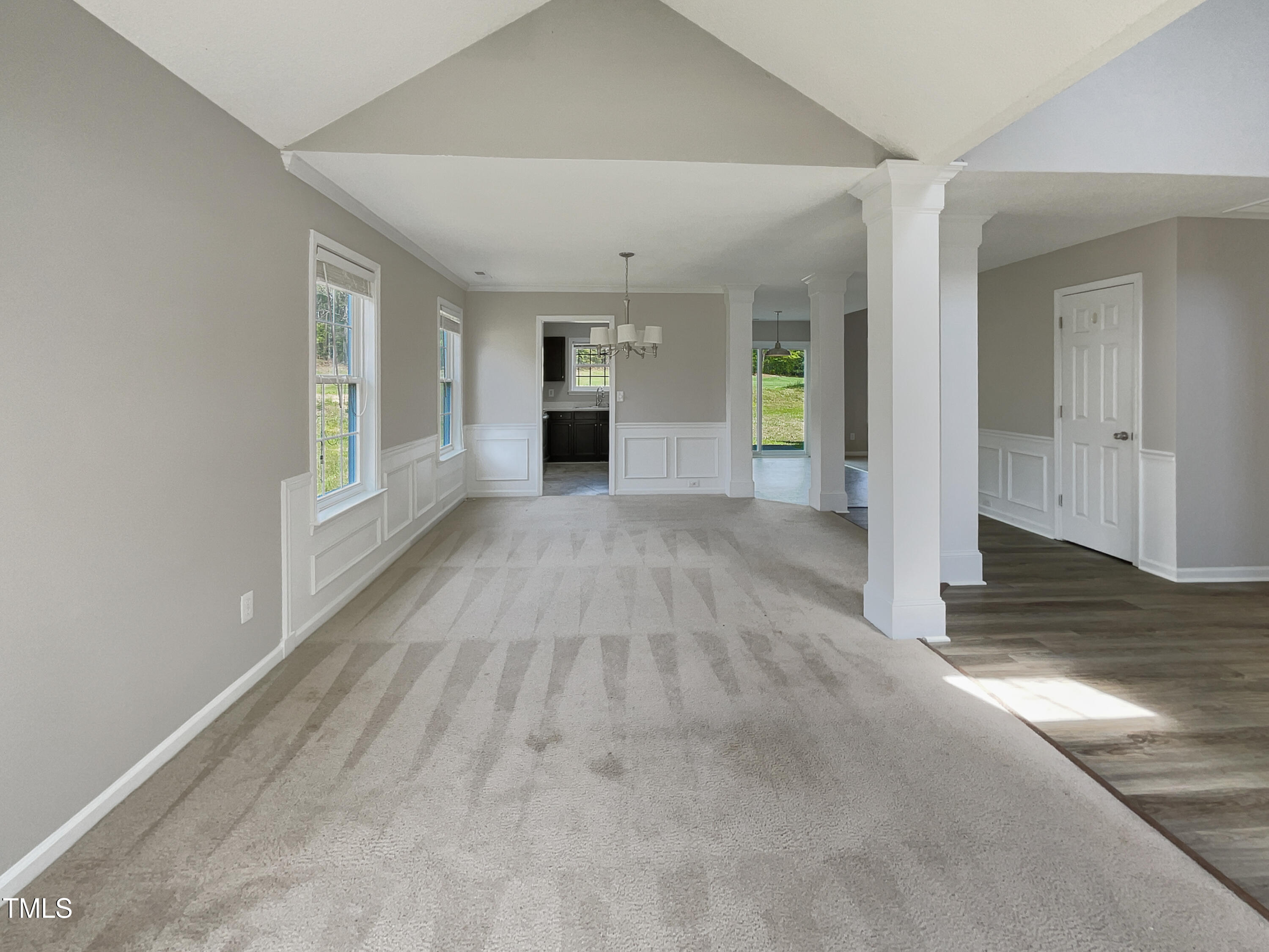 10 Sandy Bluff Court