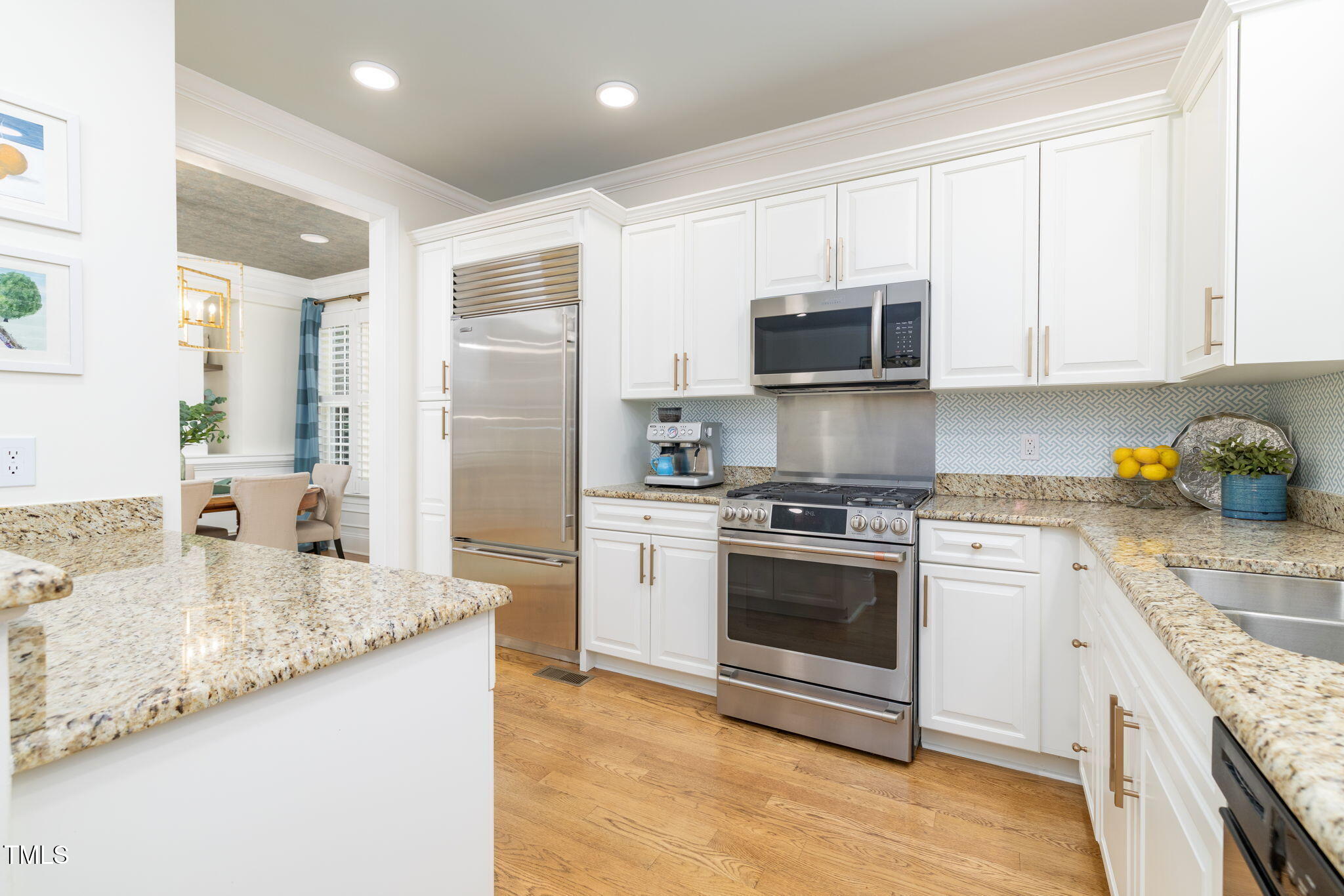 321 Allister Drive