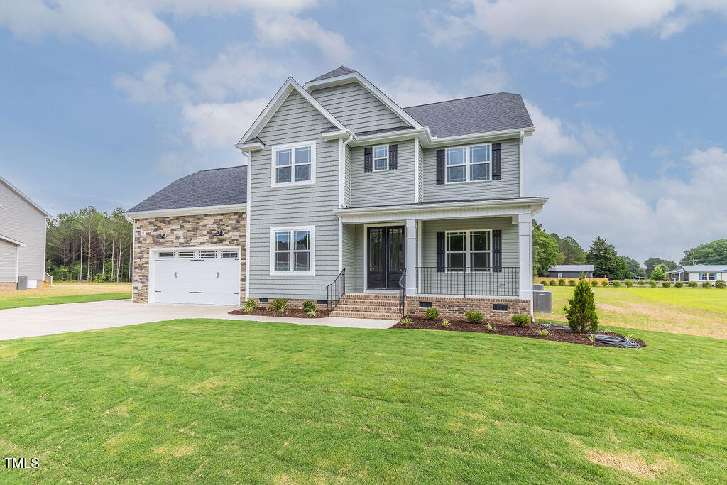 48 Sanders Farm Drive